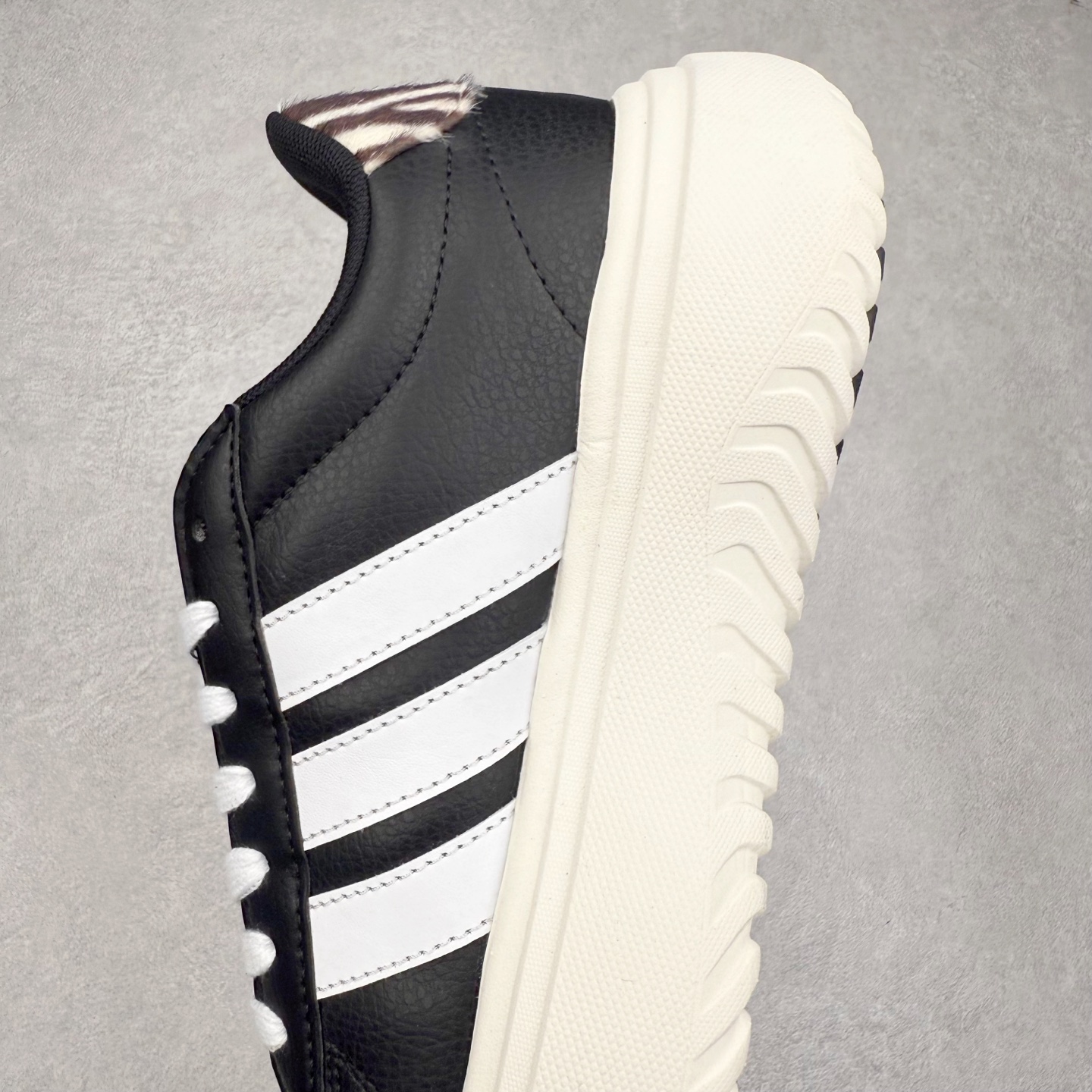 图片[7]-AD GRAND COURT PLATFORM 网球厚底运动小白鞋加厚中底的网球风经典运动鞋 穿上这款adidas经典运动鞋 感受网球运动的激情活力 实拍调校N版已经零色差零失真 百分百还原实物色彩所见即所得 不存在货不对板色差等低级问题 选购参考实物拍摄 不混卖不参货 只用心做好货严格选品 承诺混一赔十 尺码：36 36.5 37.5 38 38.5 39 40 40.5 41 42 42.5 43 44 44.5 45-选品中心