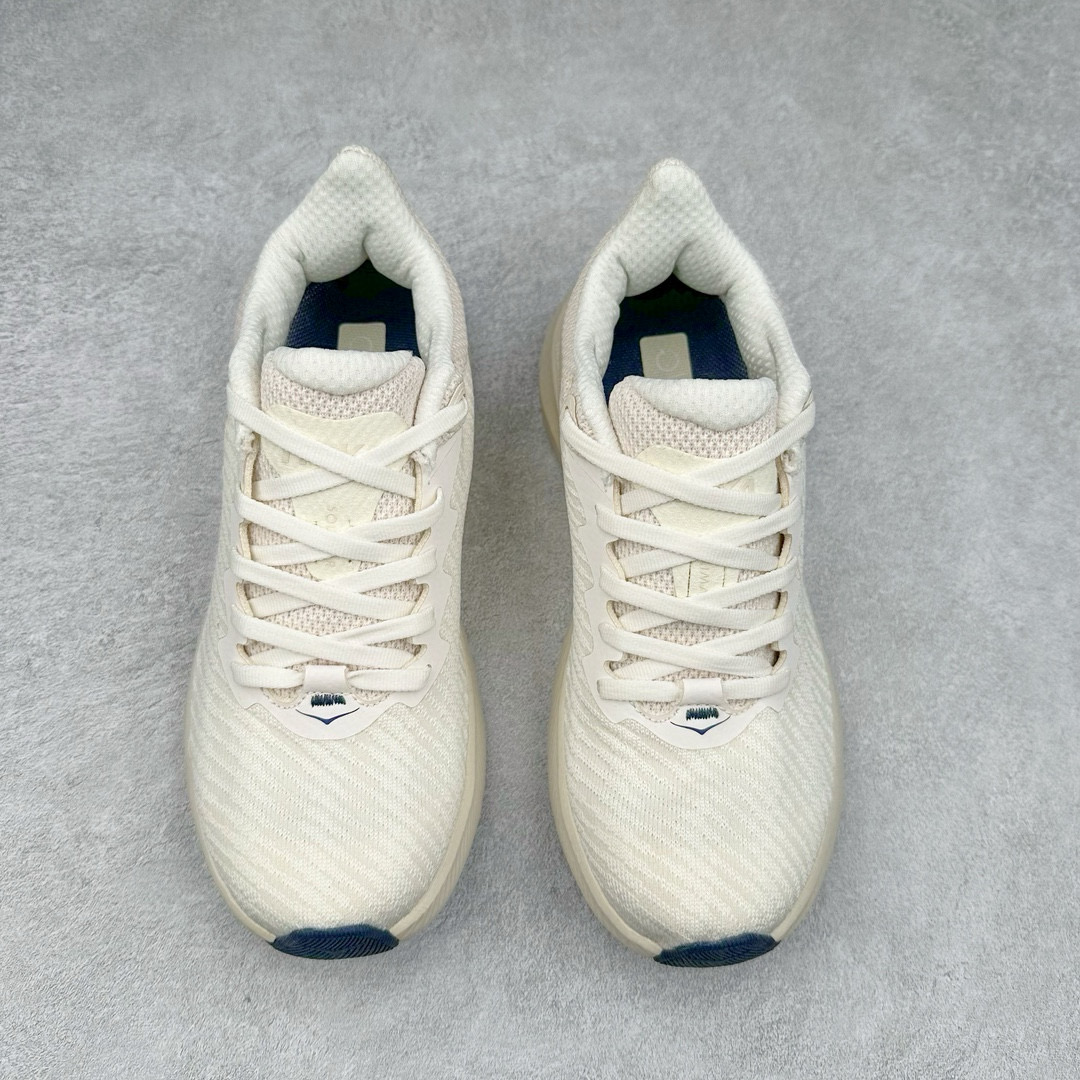 图片[2]-HOKA ONE ONE Solimar 轻便舒适织物耐磨减震低帮长跑跑步鞋 HOKA ONE ONE是来自美国的跑步鞋知名品牌，创立于2009年，始终致力于为所有跑者提供更新、更好的跑步装备。相比常规跑鞋，HOKA ONE ONE特别研发使用性能独特的几何形跑鞋中底，此种鞋底更厚、更高、回弹性也更好，除了卓越的缓冲性能，它还能內各种阶段的跑者带来更具动感、更加稳定的跑步体验。HOKAONE ONE从设计之初就清楚意识到，要保证跑者步幅的均匀一致，双脚自然而然的运动至关重要。尺码：36 36.5 37.5 38 38.5 39 40 40.5 41 42 42.5 43 44 44.5 45-选品中心