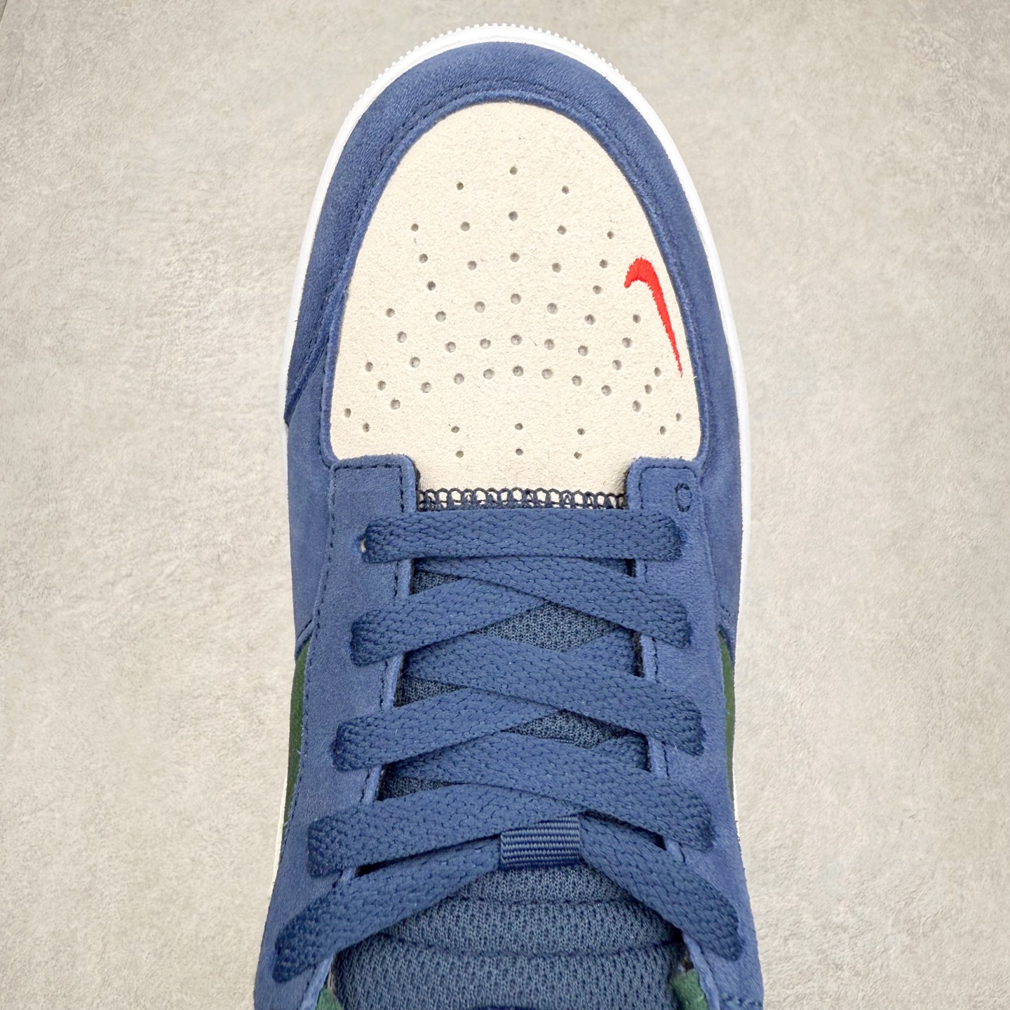 图片[4]-NK SB Force 58 空军58系列低帮休闲运动滑板板鞋 CZ2959-402 鞋面由帆布和麂皮拼接 层次感丰富 搭配硫化外底 耐磨耐穿 鞋舌及中底后跟处饰有SB Logo 表明鞋款身份 采用包边设计 经久耐穿 硫化结构则有效提升灵活性 穿上这款全新推出的创意力作 助你耀动街头 尺码：36 36.5 37.5 38 38.5 39 40 40.5 41 42 42.5 43 44 45-选品中心