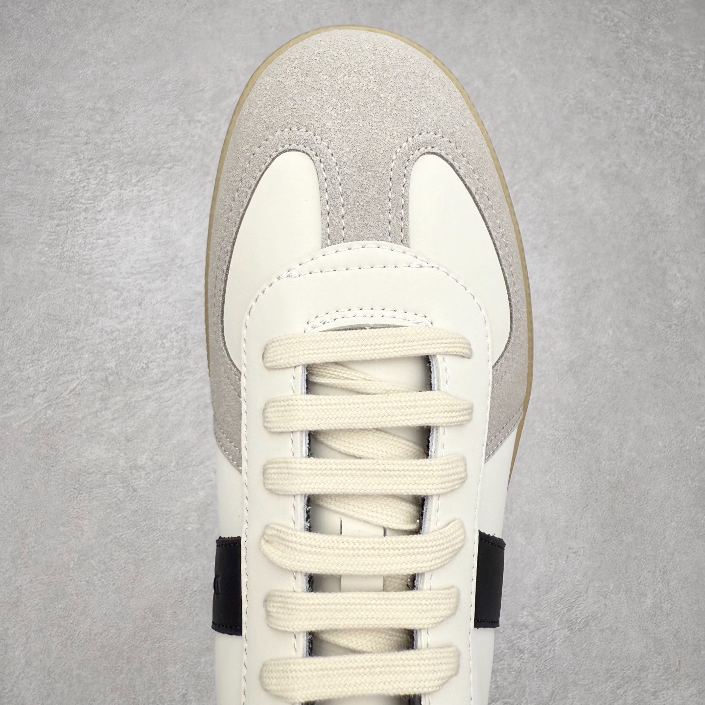 图片[4]-DIOR B01 迪奥牛皮革绒面圆头系带低帮板鞋 实拍调校N版已经零色差零失真 百分百还原实物色彩所见即所得 不存在货不对板色差等低级问题 选购参考实物拍摄 不混卖不参货 只用心做好货严格选品 承诺混一赔十 尺码：36 36.5 37.5 38 38.5 39 40 40.5 41 42 42.5 43 44 44.5 45-选品中心