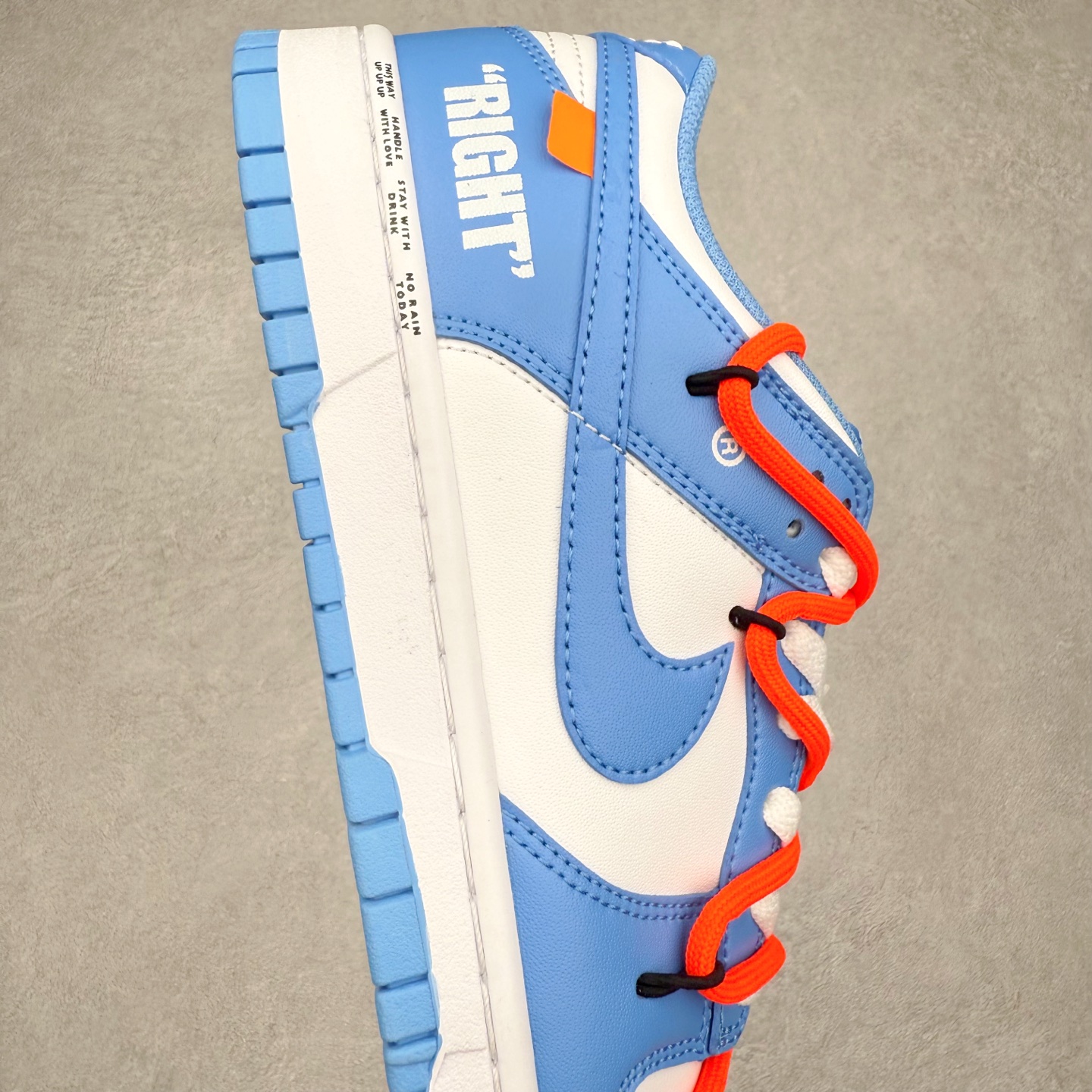 图片[6]-NK Dunk Low DD1391-100 定制系列天花板 无原鞋不开发 全系列得物原鞋一比一校对开发 配色持续更新中 终端对接 优势输出 全套原厂楦头原纸板数据档案倾力打造 原汁原味莞产 极致还原 圈内最强针车工艺 高端零售指定版 广东原厂配套原盒原标 鞋盒分三个尺码段 原厂冲刀 超高清洁度 全鞋零毛边皮料切割 采用原厂百宏鞋带以及原厂百宏织唛舌标 内标可供原厂几率过验 进口原装条纹中底布 四线拉帮白色点胶 原厂拉帮手法遵循公司 原厂电绣 极致还原 尺码：36 36.5 37.5 38 38.5 39 40 40.5 41 42 42.5 43 44 44.5 45 46-选品中心