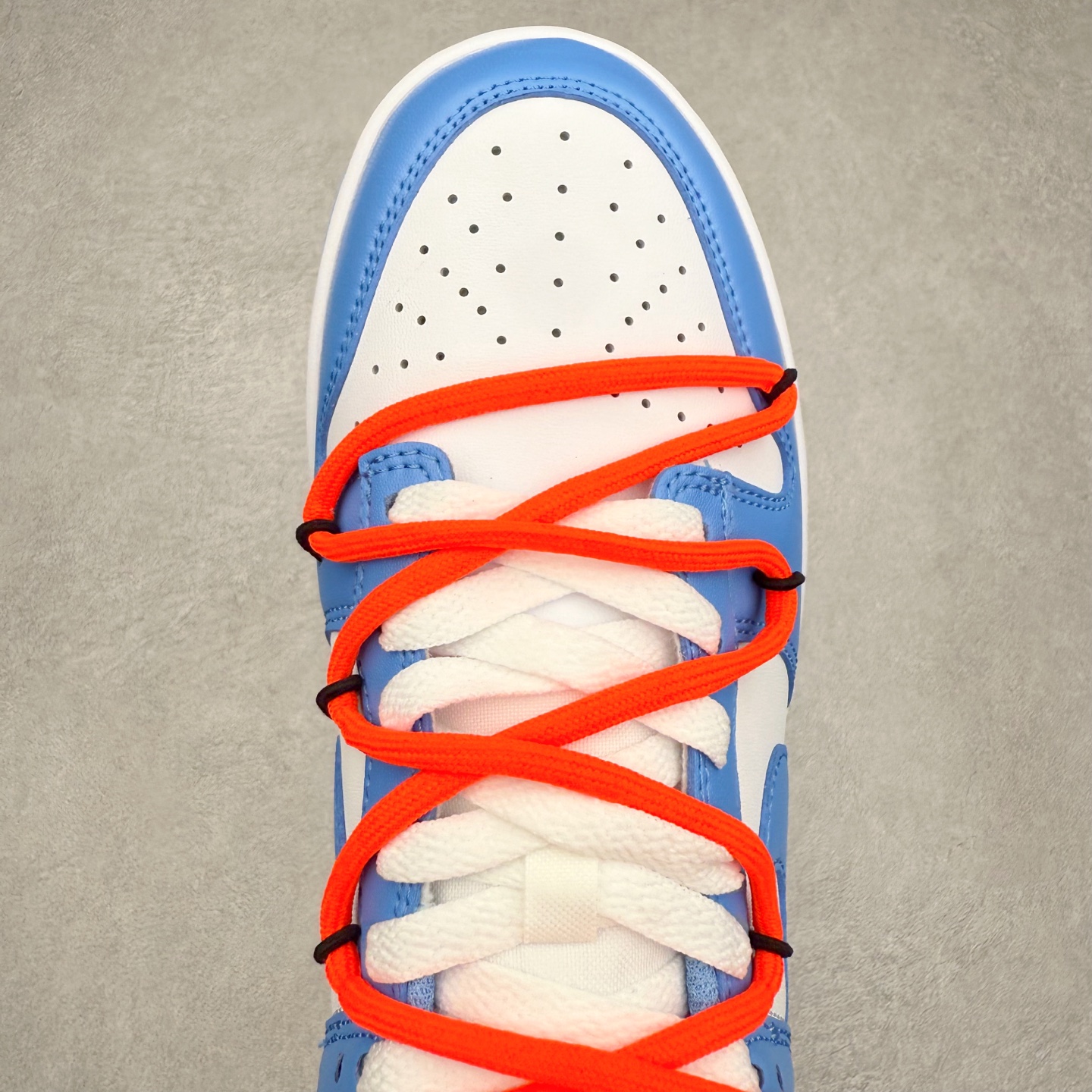 图片[4]-NK Dunk Low DD1391-100 定制系列天花板 无原鞋不开发 全系列得物原鞋一比一校对开发 配色持续更新中 终端对接 优势输出 全套原厂楦头原纸板数据档案倾力打造 原汁原味莞产 极致还原 圈内最强针车工艺 高端零售指定版 广东原厂配套原盒原标 鞋盒分三个尺码段 原厂冲刀 超高清洁度 全鞋零毛边皮料切割 采用原厂百宏鞋带以及原厂百宏织唛舌标 内标可供原厂几率过验 进口原装条纹中底布 四线拉帮白色点胶 原厂拉帮手法遵循公司 原厂电绣 极致还原 尺码：36 36.5 37.5 38 38.5 39 40 40.5 41 42 42.5 43 44 44.5 45 46-选品中心