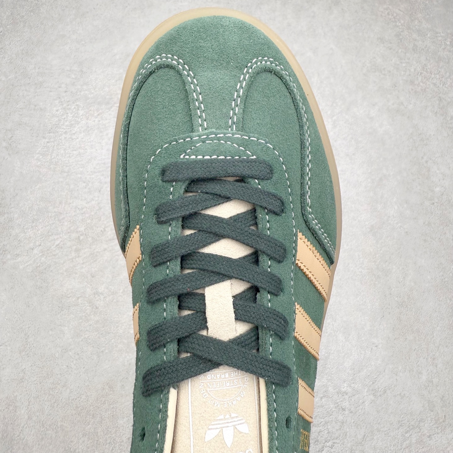 图片[4]-AD Gazelle Indoor Trainers 羚羊内训系列低帮复古百搭休闲运动德训风板鞋 JH5402 90年代经典的复刻版！自60年代以足球训练鞋面世以来,Gazelle就以其经典设计席卷全球。1991年版本的复刻,再造经典Gazelle。采用皮革打造,搭配浊色细节,让这款经典更加简约。尺码：36 36⅔ 37⅓ 38 38⅔ 39⅓ 40 40⅔ 41⅓ 42 42⅔ 43⅓ 44⅓ 44⅔ 45-选品中心