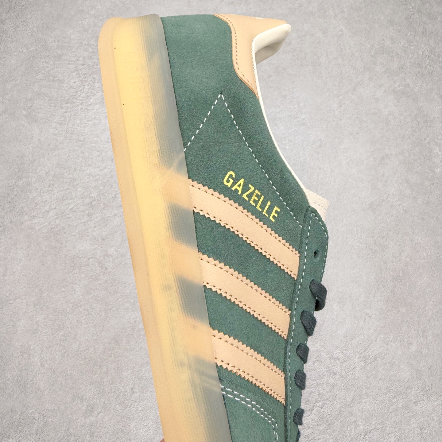 图片[6]-AD Gazelle Indoor Trainers 羚羊内训系列低帮复古百搭休闲运动德训风板鞋 JH5402 90年代经典的复刻版！自60年代以足球训练鞋面世以来,Gazelle就以其经典设计席卷全球。1991年版本的复刻,再造经典Gazelle。采用皮革打造,搭配浊色细节,让这款经典更加简约。尺码：36 36⅔ 37⅓ 38 38⅔ 39⅓ 40 40⅔ 41⅓ 42 42⅔ 43⅓ 44⅓ 44⅔ 45-选品中心