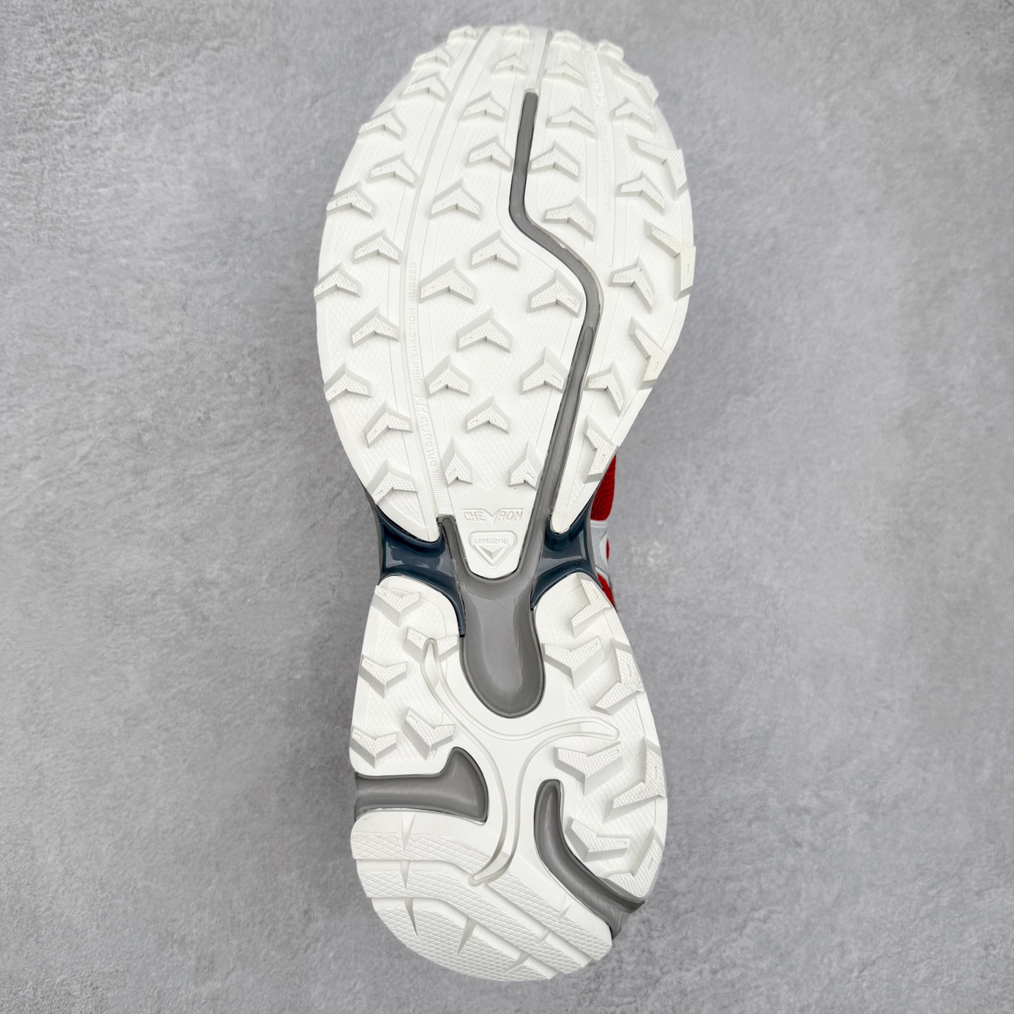 图片[9]-＃HP SALOMON XT-WHISPER 萨洛蒙圆头防滑耐磨低帮休闲越野训练城市通勤跑步鞋 男女同款 浅棕色 纯原外贸平台特供订单 耗时半年巨作 全套原纸板楦头开发 原厂特供网布配套加持 确保原汁原味 完美呈现版型 原档数据独家私模五层组合大底 男女鞋同步官方开发至46.5 原装Ortholite轻量化鞋垫 中底布带钢印编号 原厂TPU锁扣 进口港宝加持 后跟自然饱满 还原公司包裹性 鞋面以“锯齿”状的包裹系统呈现 在基色底之下加入了各种色点缀 将公司的最新技术和时尚前卫的造型融入耐用的长跑款式中 鞋面由 TPU 薄膜制成 并焊接在高耐磨网眼上 使其既时尚又坚固 由 ACS底盘支撑 可增强稳定性和支撑力 以及由橡胶凸耳 Contragrip外底覆盖的 EVA 缓冲中底 旨在应对崎岖的地形 鞋舌上的彩色Salomon 标签、Quicklace 系统以及鞋头、鞋舌和鞋跟上的附加品牌使细节更加完美 让穿着者可以轻松驾驭户外与通勤下的任何运动生活场景 无缝鞋身户外随意纵横 颜值与脚感兼备 出街通勤 绝对非常吸睛 你值得拥有 尺码：36 36.5 37.5 38 38.5 39 40 40.5 41 42 42.5 43 44 44.5 45 46 46.5 注意：偏小1码-选品中心