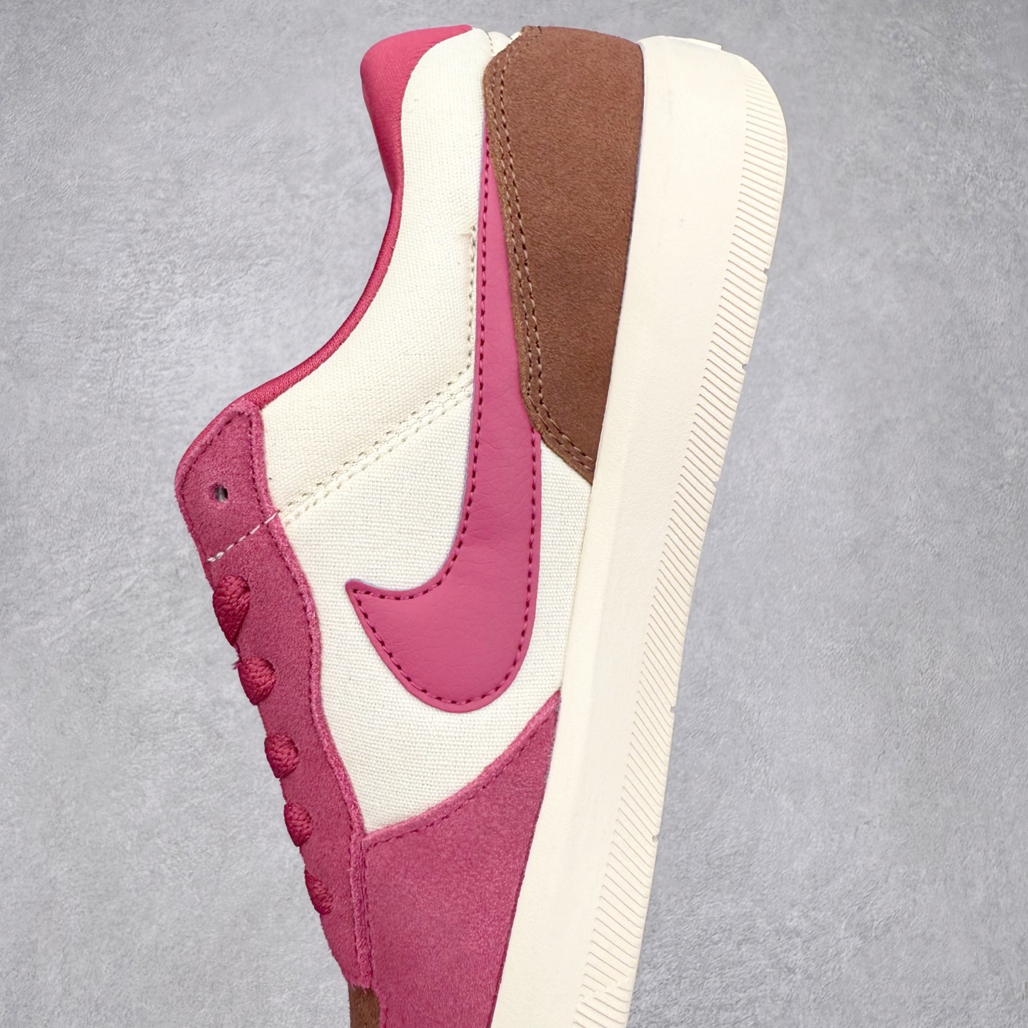 图片[7]-NK SB Force 58 空军58系列低帮休闲运动滑板板鞋 DV5477-104 鞋面由帆布和麂皮拼接 层次感丰富 搭配硫化外底 耐磨耐穿 鞋舌及中底后跟处饰有SB Logo 表明鞋款身份 采用包边设计 经久耐穿 硫化结构则有效提升灵活性 穿上这款全新推出的创意力作 助你耀动街头 尺码：36 36.5 37.5 38 38.5 39 40 40.5 41 42 42.5 43 44 45-选品中心