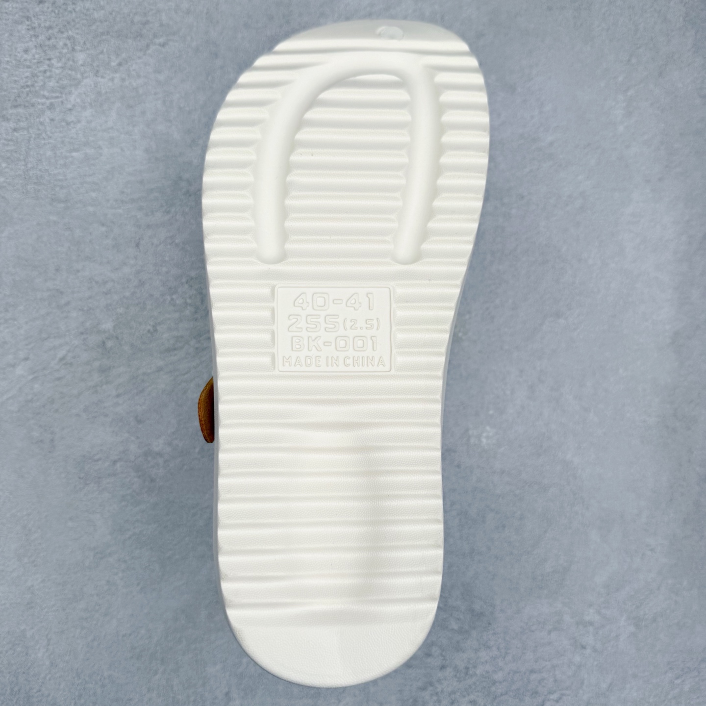 图片[9]-AD 潮流时尚简约百搭舒适休闲小众EVA防磨防滑包头拖鞋 实拍调校N版已经零色差零失真 百分百还原实物色彩所见即所得 不存在货不对板色差等低级问题 选购参考实物拍摄 不混卖不参货 只用心做好货严格选品 承诺混一赔十 尺码：36 36.5 37.5 38 38.5 39 40 40.5 41 42 42.5 43 44 44.5 45-选品中心