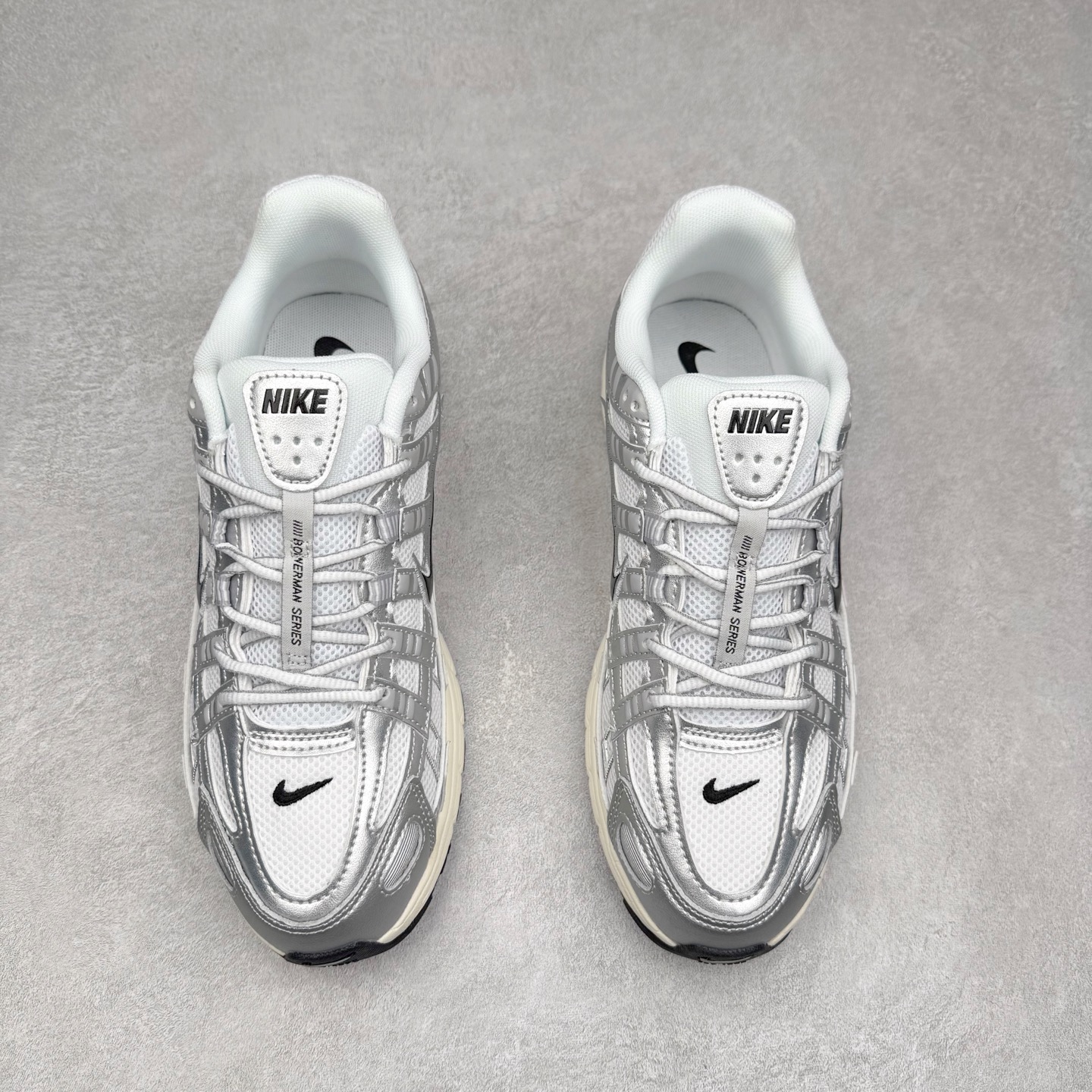 图片[2]-NK P-6000 系列低帮复古老爹风休闲运动舒适慢跑鞋 CD6404-105 融合 Pegasus 过往运动鞋设计 助力 21 世纪早期跑步运动跃升时尚新高度 采用透气网眼布、运动风格线条和耐穿覆面 兼具吸睛外观和舒适感受 中底泡绵以田径赛道为灵感 打造厚实设计 缔造出众缓震性能 尺码：36 36.5 37.5 38 38.5 39 40 40.5 41 42 42.5 43 44 44.5 45-选品中心