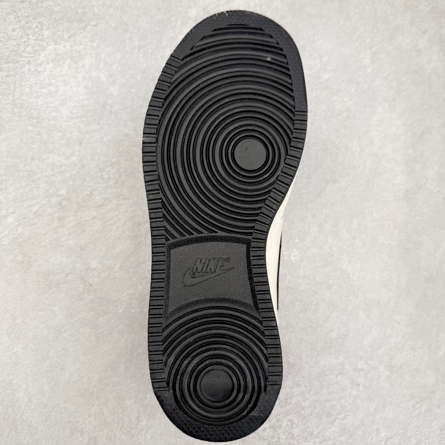 图片[9]-＃福利特价 NK Court Vision 1 Low低帮板鞋运动鞋休闲鞋 折边针车 工艺难度大 原楦头原纸板 原装鞋盒 定制五金配件 内置全掌气垫 原厂鞋底 尺码：36 36.5 37.5 38 38.5 39 40 40.5 41 42 42.5 43 44 44.5 45-选品中心