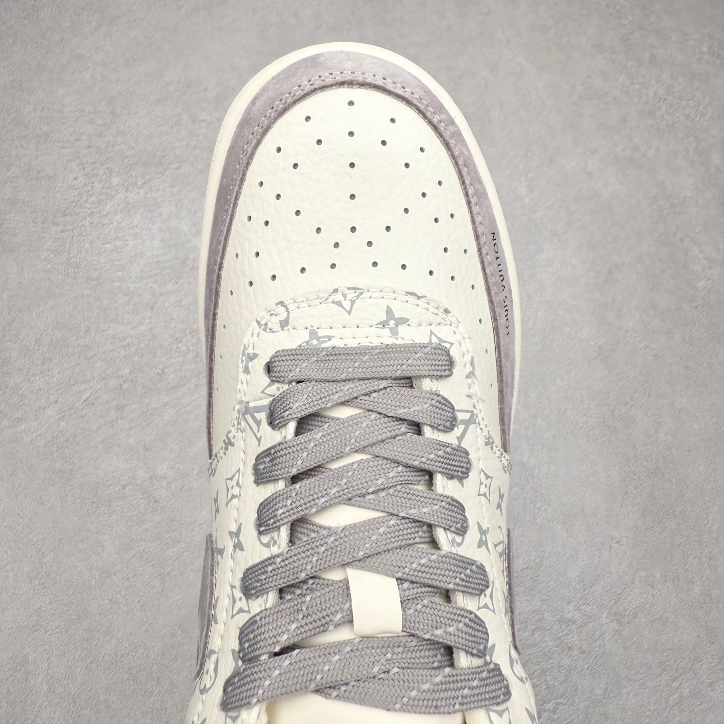 图片[4]-＃福利特价 NK Court Vision 1 Low低帮板鞋运动鞋休闲鞋 折边针车 工艺难度大 原楦头原纸板 原装鞋盒 定制五金配件 内置全掌气垫 原厂鞋底 尺码：36 36.5 37.5 38 38.5 39 40 40.5 41 42 42.5 43 44 44.5 45-选品中心