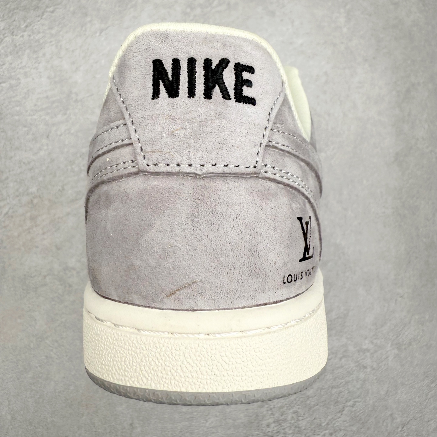 图片[8]-＃福利特价 NK Court Vision 1 Low低帮板鞋运动鞋休闲鞋 折边针车 工艺难度大 原楦头原纸板 原装鞋盒 定制五金配件 内置全掌气垫 原厂鞋底 尺码：36 36.5 37.5 38 38.5 39 40 40.5 41 42 42.5 43 44 44.5 45-选品中心