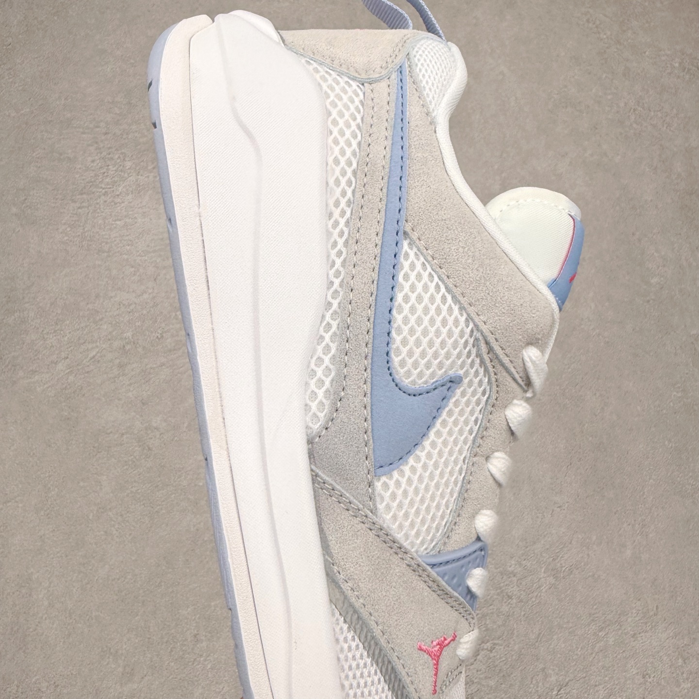 图片[6]-Jordan CMFT Era 时尚舒适 耐磨 低帮 复古篮球鞋 实拍调校N版已经零色差零失真 百分百还原实物色彩所见即所得 不存在货不对板色差等低级问题 选购参考实物拍摄 不混卖不参货 只用心做好货严格选品 承诺混一赔十 尺码：36 36.5 37.5 38 38.5 39 40 40.5 41 42 42.5 43 44 44.5 45 46-选品中心