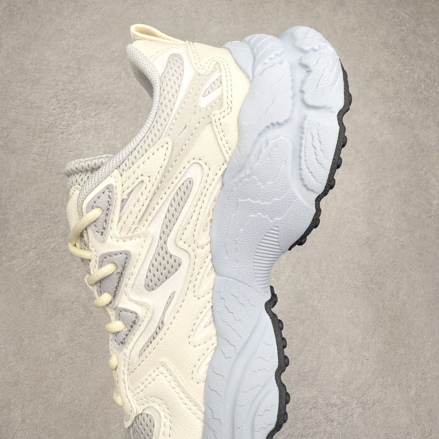 图片[7]-＃DT FILA Fern SO 斐乐摩登系列蕨草鞋运动潮流个性舒适柔软设计感 减震耐磨低帮生活休闲鞋 FUSION 系列传承了 FILA 的百年基因，融入年轻运动及潮流文化，成为引领变革、创新突破的一代。以“1+N” 的跨界合作模式重现经典的同时创造经典。带来最出其不意的跨界合作惊喜。同时，FILAFUSION把FILA 的 DNA 融入到定制体验里，你可以随心制造厲于你的产品。FILA FUSION 的鞋家族涵盖了老爹鞋、跑步鞋、网球鞋、季节款。风格复古新潮，满足了时尚人士出行及各类运动的搭配需求，成为当下年轻人筷拥的鞋类品牌之一。FILA FUSION 走进年轻人的世界，通过年轻人运动，街舞，滑板，篮球，展现 FILA FUSION 的潮流态度和年轻文化。FILA FUSION 认为末来属于引领变革、创新突破的年轻一代，让我们一起构成 FILA 未来的蓝图吧！尺码：35.5 36 36.5 37.5 38 38.5 39 40 40.5 41 42 42.5 43 44 44.5 45-选品中心