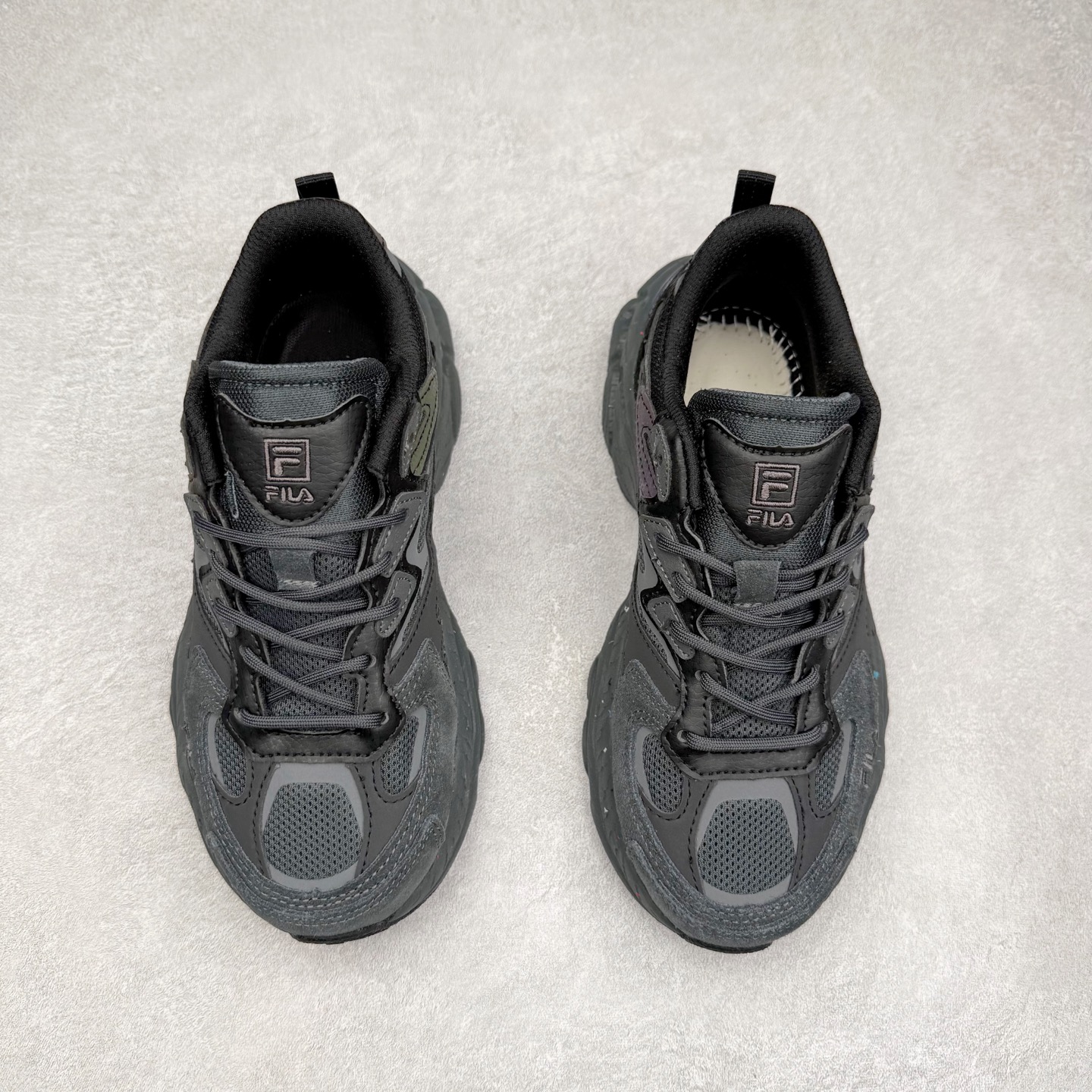 图片[2]-＃DT FILA Fern SO 斐乐摩登系列蕨草鞋运动潮流个性舒适柔软设计感 减震耐磨低帮生活休闲鞋 FUSION 系列传承了 FILA 的百年基因，融入年轻运动及潮流文化，成为引领变革、创新突破的一代。以“1+N” 的跨界合作模式重现经典的同时创造经典。带来最出其不意的跨界合作惊喜。同时，FILAFUSION把FILA 的 DNA 融入到定制体验里，你可以随心制造厲于你的产品。FILA FUSION 的鞋家族涵盖了老爹鞋、跑步鞋、网球鞋、季节款。风格复古新潮，满足了时尚人士出行及各类运动的搭配需求，成为当下年轻人筷拥的鞋类品牌之一。FILA FUSION 走进年轻人的世界，通过年轻人运动，街舞，滑板，篮球，展现 FILA FUSION 的潮流态度和年轻文化。FILA FUSION 认为末来属于引领变革、创新突破的年轻一代，让我们一起构成 FILA 未来的蓝图吧！尺码：35.5 36 36.5 37.5 38 38.5 39 40 40.5 41 42 42.5 43 44 44.5 45-选品中心