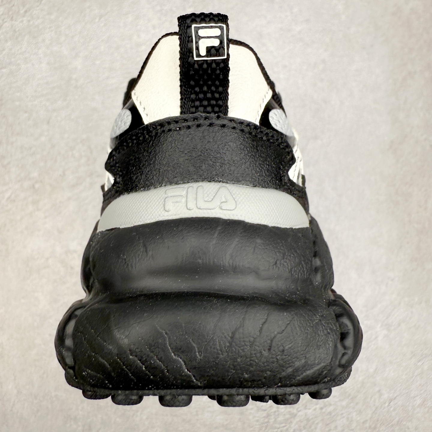 图片[8]-＃DT FILA Fern SO 斐乐摩登系列蕨草鞋运动潮流个性舒适柔软设计感 减震耐磨低帮生活休闲鞋 FUSION 系列传承了 FILA 的百年基因，融入年轻运动及潮流文化，成为引领变革、创新突破的一代。以“1+N” 的跨界合作模式重现经典的同时创造经典。带来最出其不意的跨界合作惊喜。同时，FILAFUSION把FILA 的 DNA 融入到定制体验里，你可以随心制造厲于你的产品。FILA FUSION 的鞋家族涵盖了老爹鞋、跑步鞋、网球鞋、季节款。风格复古新潮，满足了时尚人士出行及各类运动的搭配需求，成为当下年轻人筷拥的鞋类品牌之一。FILA FUSION 走进年轻人的世界，通过年轻人运动，街舞，滑板，篮球，展现 FILA FUSION 的潮流态度和年轻文化。FILA FUSION 认为末来属于引领变革、创新突破的年轻一代，让我们一起构成 FILA 未来的蓝图吧！尺码：35.5 36 36.5 37.5 38 38.5 39 40 40.5 41 42 42.5 43 44 44.5 45-选品中心