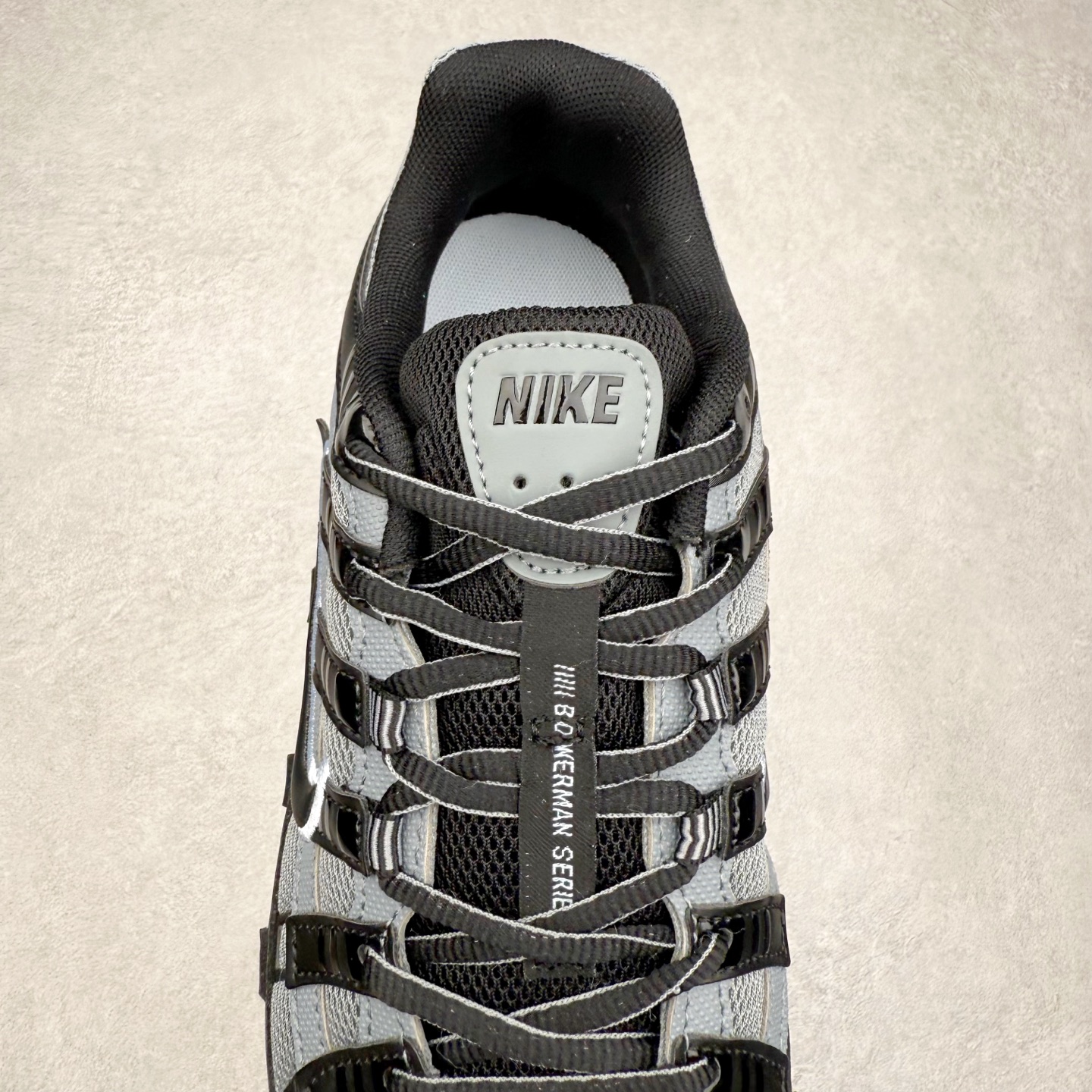 图片[5]-NK P-6000 系列低帮复古老爹风休闲运动舒适慢跑鞋 IF6199-003 购入原鞋原装纸板楦头开发 独家私模四层组合大底 市场唯一正确版本 良心定价 新配色陆续出货 进口三文治网面 融合 Pegasus 过往运动鞋设计 助力 21 世纪早期跑步运动跃升时尚新高度 采用透气网眼布、运动风格线条和耐穿覆面 兼具吸睛外观和舒适感受 中底泡绵以田径赛道为灵感 打造厚实设计 缔造出众缓震性能 尺码：36 36.5 37.5 38 38.5 39 40 40.5 41 42 42.5 43 44 44.5 45-选品中心