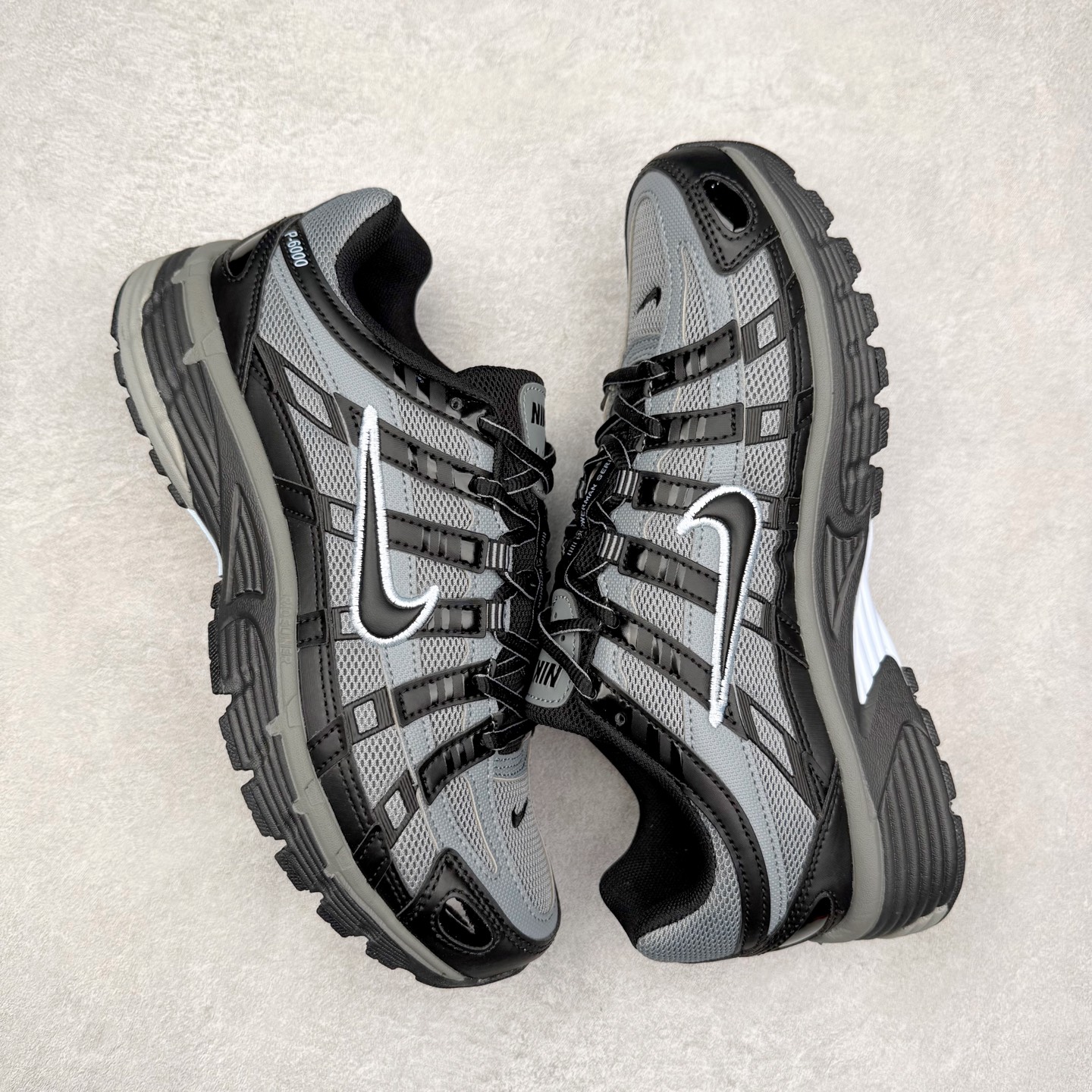 图片[3]-NK P-6000 系列低帮复古老爹风休闲运动舒适慢跑鞋 IF6199-003 购入原鞋原装纸板楦头开发 独家私模四层组合大底 市场唯一正确版本 良心定价 新配色陆续出货 进口三文治网面 融合 Pegasus 过往运动鞋设计 助力 21 世纪早期跑步运动跃升时尚新高度 采用透气网眼布、运动风格线条和耐穿覆面 兼具吸睛外观和舒适感受 中底泡绵以田径赛道为灵感 打造厚实设计 缔造出众缓震性能 尺码：36 36.5 37.5 38 38.5 39 40 40.5 41 42 42.5 43 44 44.5 45-选品中心