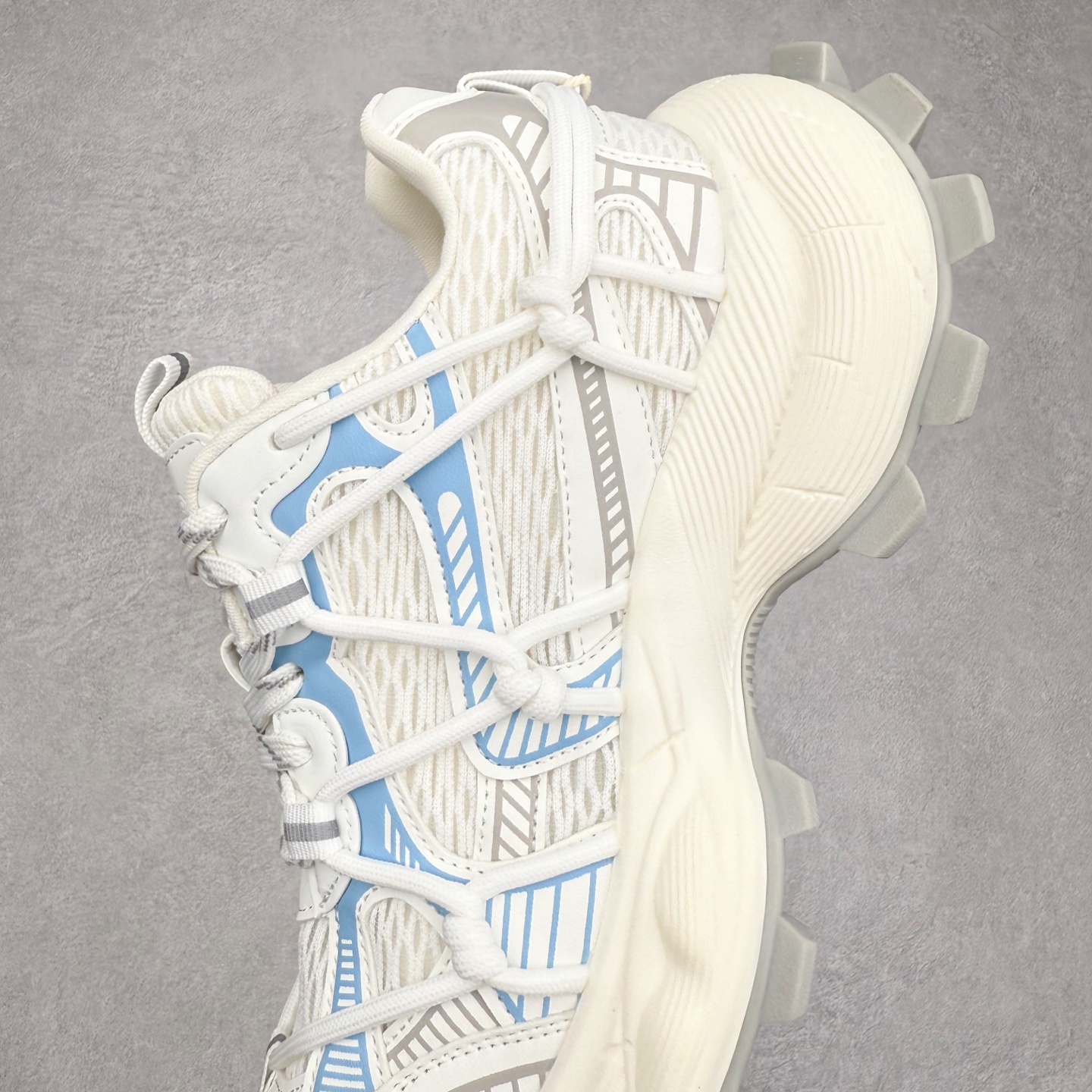 图片[7]-GG-CC Chunky Low休闲运动厚底增高老爹鞋 广东大厂出品 完美细节 25ss春季新款厚底增高 大长腿 时髦look轻松定格 不费力展现率性氛围 高档银盒 酷帅机能风不规则设计大底 双鞋带拼色造型设计 轻便舒适百搭 GGCC厚底增高简直就是小个子的快乐!不管怎么搭都好看~尺码：35 36 37 38 39 40-选品中心