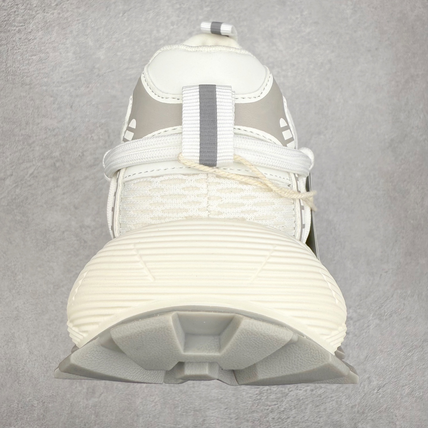 图片[8]-GG-CC Chunky Low休闲运动厚底增高老爹鞋 广东大厂出品 完美细节 25ss春季新款厚底增高 大长腿 时髦look轻松定格 不费力展现率性氛围 高档银盒 酷帅机能风不规则设计大底 双鞋带拼色造型设计 轻便舒适百搭 GGCC厚底增高简直就是小个子的快乐!不管怎么搭都好看~尺码：35 36 37 38 39 40-选品中心