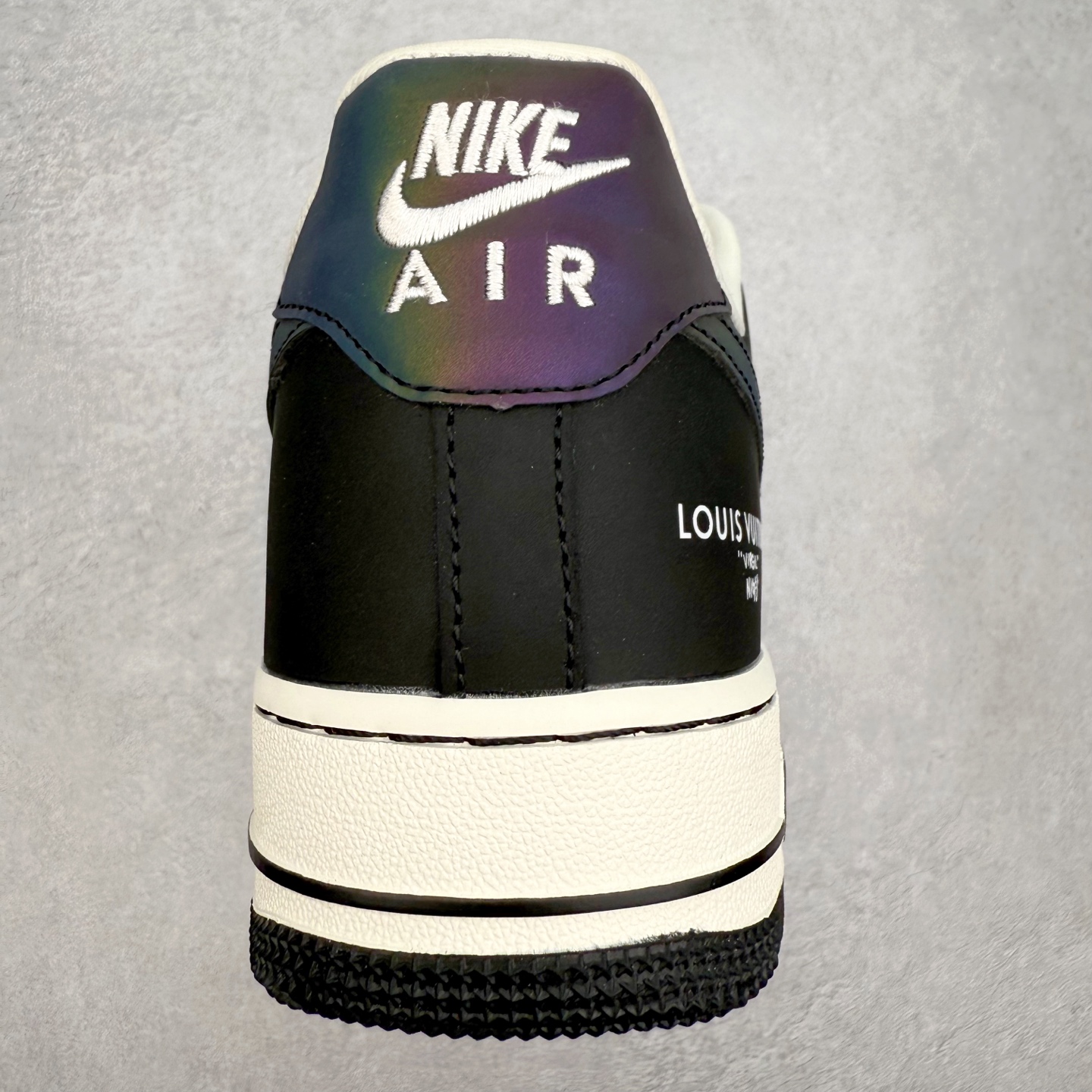 图片[8]-NK Air Force 1´07 Low 空军一号低帮百搭休闲运动板鞋 SC0601-573 柔软、弹性十足的缓震性能和出色的中底设计 横跨复古与现代的外型结合 造就出风靡全球 三十多年的Force 1 直到今天还深受青睐 实拍调校N版已经零色差零失真 百分百还原实物色彩所见即所得 不存在货不对板色差等低级问题 选购参考实物拍摄 不混卖不参货 只用心做好货严格选品 承诺混一赔十 尺码：36 36.5 37.5 38 38.5 39 40 40.5 41 42 42.5 43 44 44.5 45-选品中心