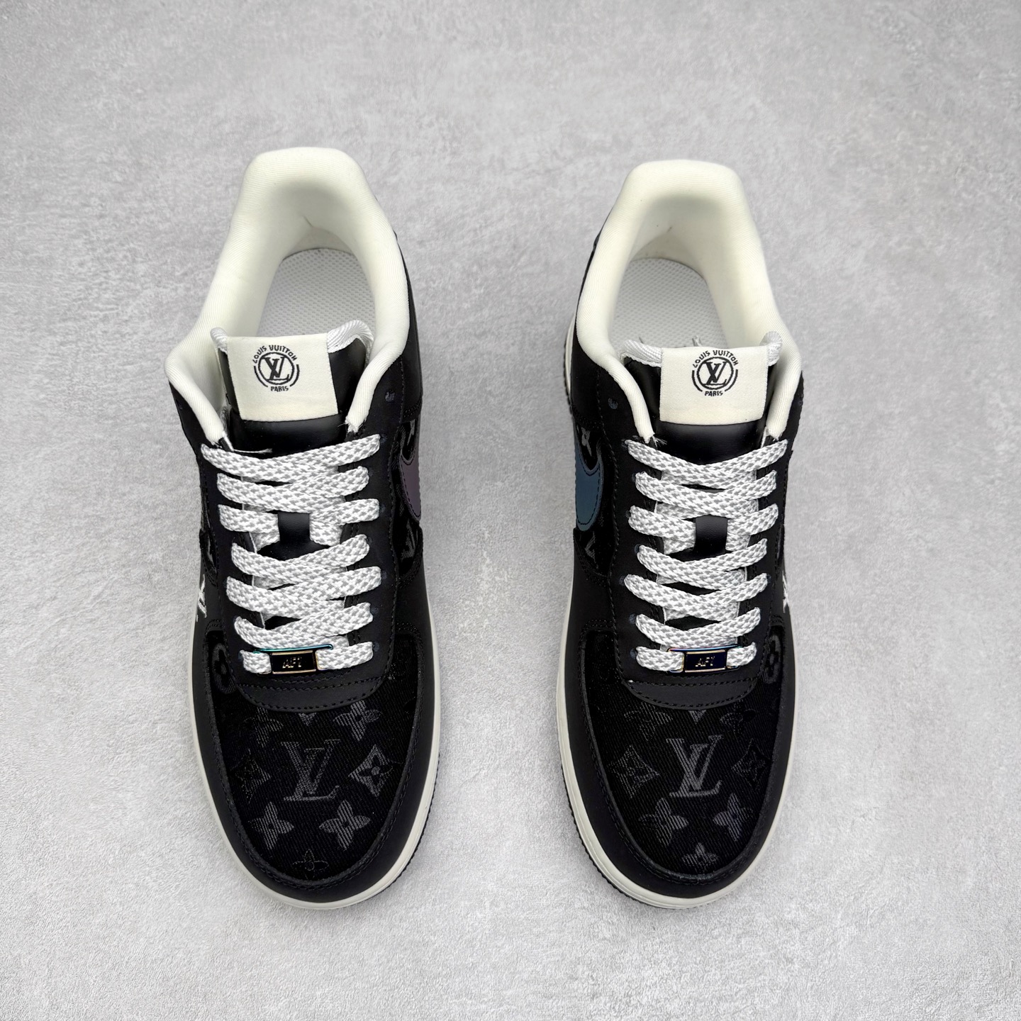 图片[2]-NK Air Force 1´07 Low 空军一号低帮百搭休闲运动板鞋 SC0601-573 柔软、弹性十足的缓震性能和出色的中底设计 横跨复古与现代的外型结合 造就出风靡全球 三十多年的Force 1 直到今天还深受青睐 实拍调校N版已经零色差零失真 百分百还原实物色彩所见即所得 不存在货不对板色差等低级问题 选购参考实物拍摄 不混卖不参货 只用心做好货严格选品 承诺混一赔十 尺码：36 36.5 37.5 38 38.5 39 40 40.5 41 42 42.5 43 44 44.5 45-选品中心