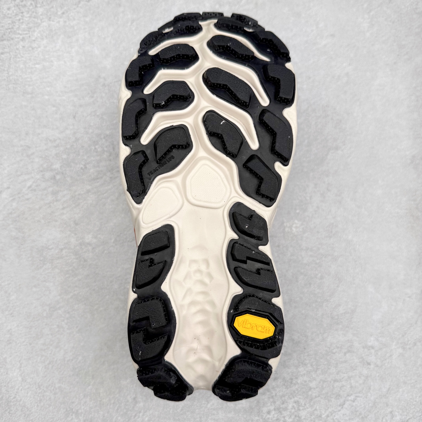 图片[9]-New Balance Fresh Foam X Trail More v3 新百伦NB莫尔V3系列低帮轻量化厚底户外越野休闲运动慢跑鞋 MTMORNGR 无论是越野训练跑还是享受自然美景 New Balance Fresh Foam X Trail More v3 都能确保双脚凉爽舒适 获得缓震支撑 这款越野跑鞋採用透气的合成/网眼鞋面 加上双层 Fresh Foam X 中底实现绝佳舒适著感 搭载鞋头防护科技与 All Terrain 系列最厚鞋底 可防止碎石跑入鞋内 让你尽情探索不受限 尺码：36 37 37.5 38 38.5 39.5 40 40.5 41.5 42 42.5 43 44 44.5 45-选品中心