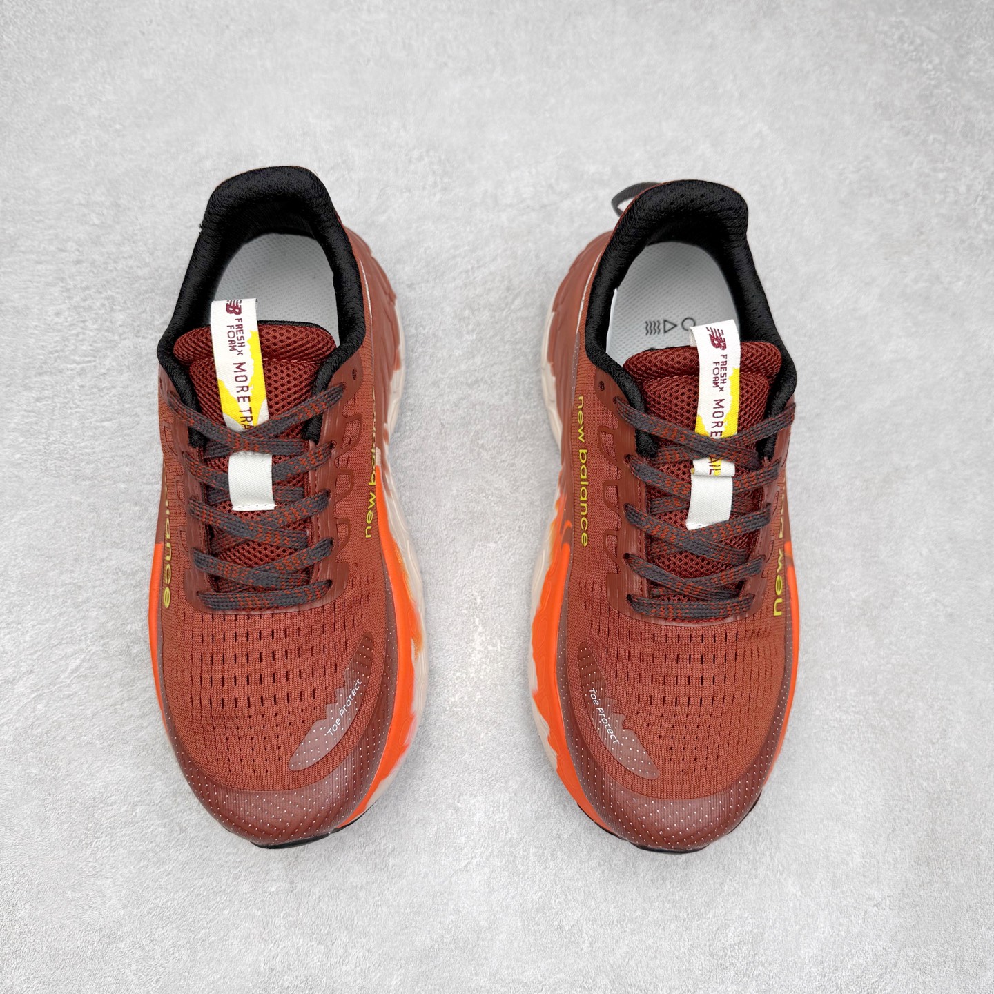 图片[2]-New Balance Fresh Foam X Trail More v3 新百伦NB莫尔V3系列低帮轻量化厚底户外越野休闲运动慢跑鞋 MTMORNGR 无论是越野训练跑还是享受自然美景 New Balance Fresh Foam X Trail More v3 都能确保双脚凉爽舒适 获得缓震支撑 这款越野跑鞋採用透气的合成/网眼鞋面 加上双层 Fresh Foam X 中底实现绝佳舒适著感 搭载鞋头防护科技与 All Terrain 系列最厚鞋底 可防止碎石跑入鞋内 让你尽情探索不受限 尺码：36 37 37.5 38 38.5 39.5 40 40.5 41.5 42 42.5 43 44 44.5 45-选品中心