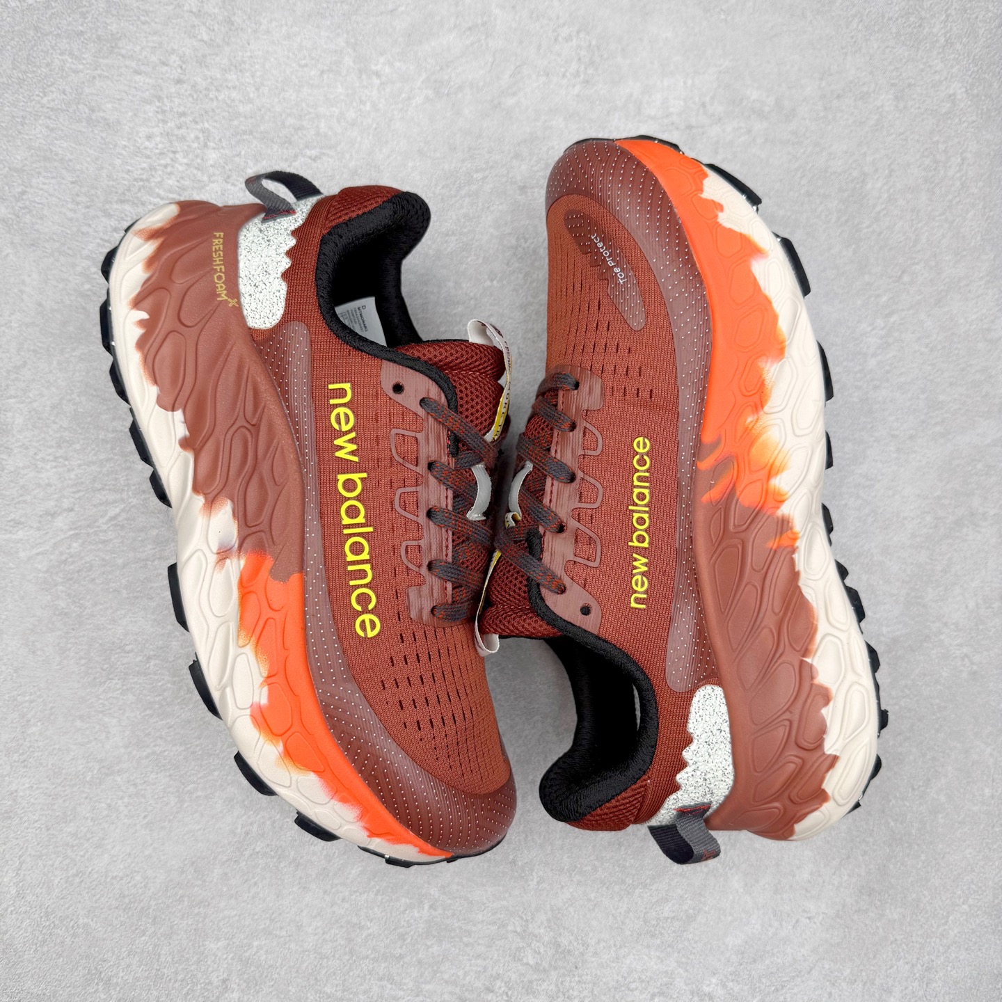 图片[3]-New Balance Fresh Foam X Trail More v3 新百伦NB莫尔V3系列低帮轻量化厚底户外越野休闲运动慢跑鞋 MTMORNGR 无论是越野训练跑还是享受自然美景 New Balance Fresh Foam X Trail More v3 都能确保双脚凉爽舒适 获得缓震支撑 这款越野跑鞋採用透气的合成/网眼鞋面 加上双层 Fresh Foam X 中底实现绝佳舒适著感 搭载鞋头防护科技与 All Terrain 系列最厚鞋底 可防止碎石跑入鞋内 让你尽情探索不受限 尺码：36 37 37.5 38 38.5 39.5 40 40.5 41.5 42 42.5 43 44 44.5 45-选品中心