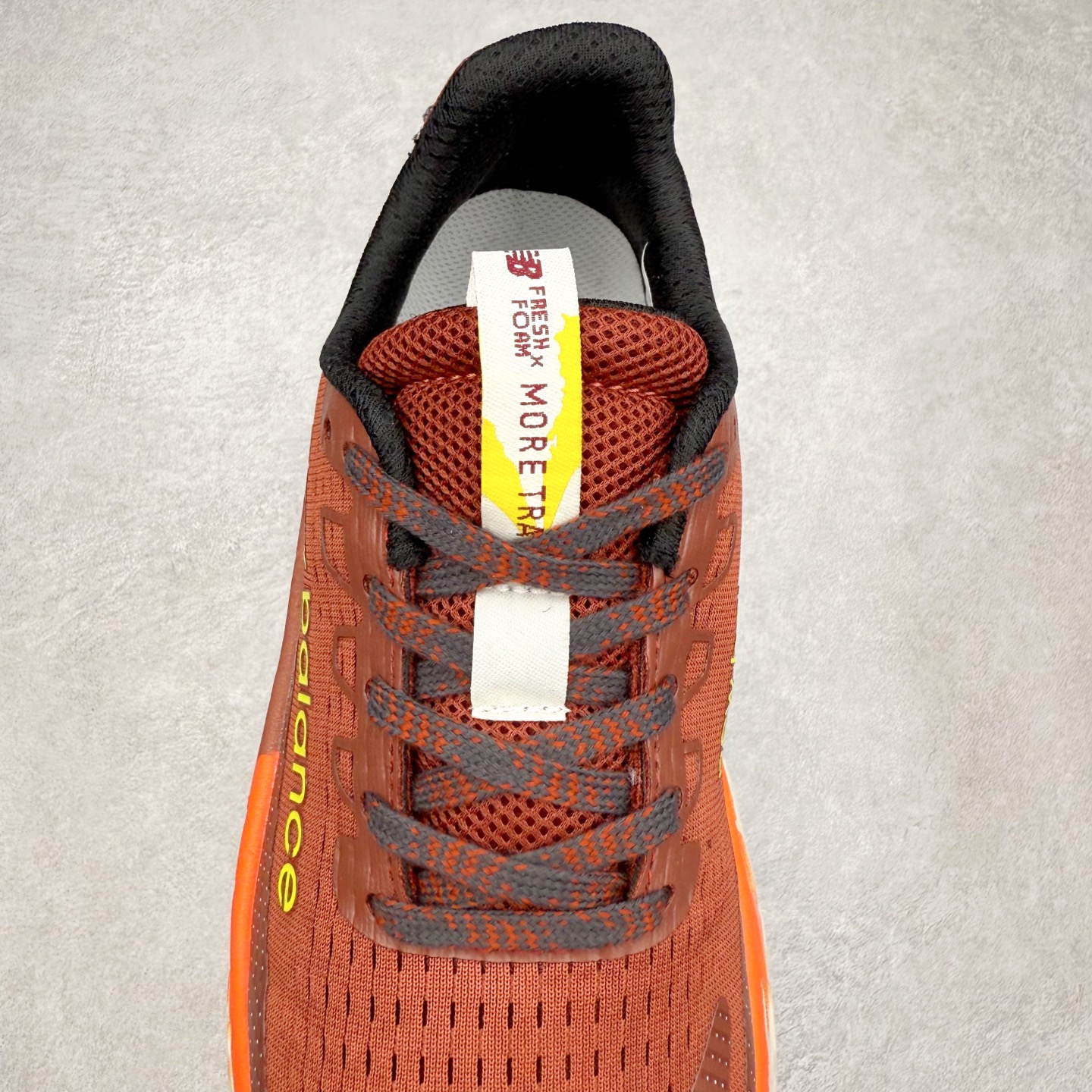 图片[5]-New Balance Fresh Foam X Trail More v3 新百伦NB莫尔V3系列低帮轻量化厚底户外越野休闲运动慢跑鞋 MTMORNGR 无论是越野训练跑还是享受自然美景 New Balance Fresh Foam X Trail More v3 都能确保双脚凉爽舒适 获得缓震支撑 这款越野跑鞋採用透气的合成/网眼鞋面 加上双层 Fresh Foam X 中底实现绝佳舒适著感 搭载鞋头防护科技与 All Terrain 系列最厚鞋底 可防止碎石跑入鞋内 让你尽情探索不受限 尺码：36 37 37.5 38 38.5 39.5 40 40.5 41.5 42 42.5 43 44 44.5 45-选品中心