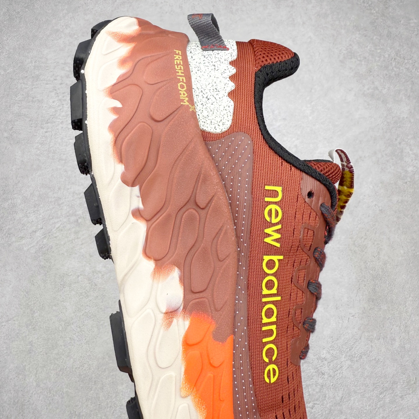 图片[6]-New Balance Fresh Foam X Trail More v3 新百伦NB莫尔V3系列低帮轻量化厚底户外越野休闲运动慢跑鞋 MTMORNGR 无论是越野训练跑还是享受自然美景 New Balance Fresh Foam X Trail More v3 都能确保双脚凉爽舒适 获得缓震支撑 这款越野跑鞋採用透气的合成/网眼鞋面 加上双层 Fresh Foam X 中底实现绝佳舒适著感 搭载鞋头防护科技与 All Terrain 系列最厚鞋底 可防止碎石跑入鞋内 让你尽情探索不受限 尺码：36 37 37.5 38 38.5 39.5 40 40.5 41.5 42 42.5 43 44 44.5 45-选品中心