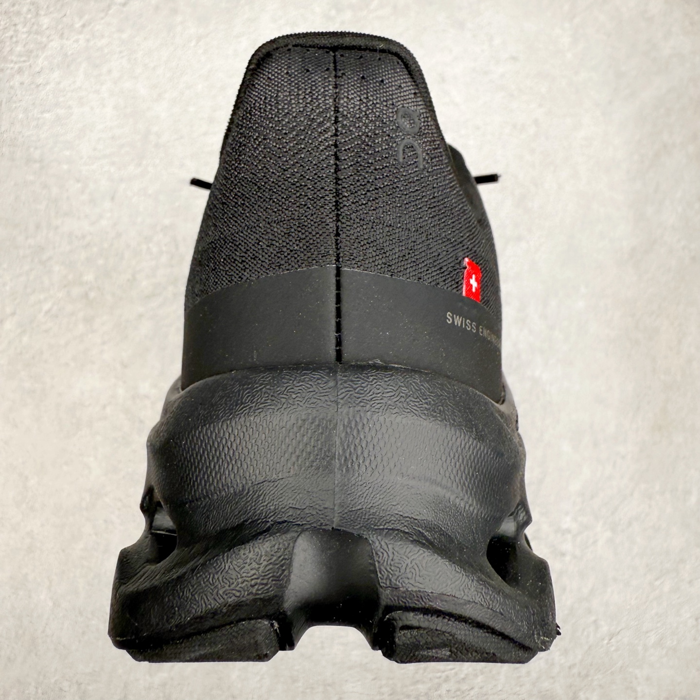 图片[8]-On Cloudtilt 昂跑减震生活休闲鞋 此运动品牌 开创于2010年 缓震着陆、强效回弹、轻柔质感的设计构思始终是ON研制关键 与此同时基于“为全球提供革新性的跑步感受”信念 陆续推出了多款跑鞋及其以专业运动人体跑步工程学为设计关键的功能性跑步服饰设备 让跑者不费力气地畅快畅跑 尺码：36 36.5 37.5 38 38.5 39 40 40.5 41 42 42.5 43 44 44.5 45-选品中心