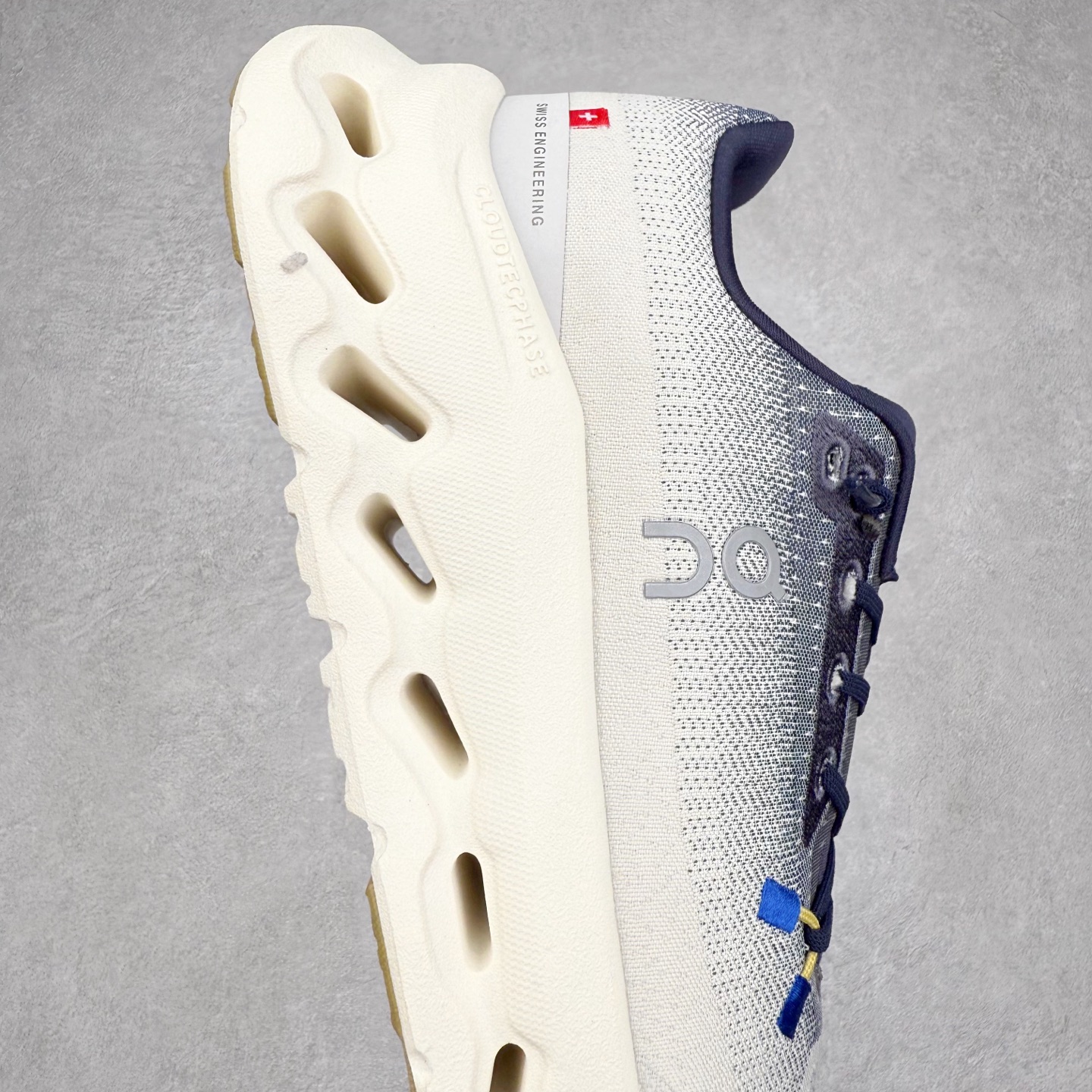 图片[6]-On Cloudtilt 昂跑减震生活休闲鞋 此运动品牌 开创于2010年 缓震着陆、强效回弹、轻柔质感的设计构思始终是ON研制关键 与此同时基于“为全球提供革新性的跑步感受”信念 陆续推出了多款跑鞋及其以专业运动人体跑步工程学为设计关键的功能性跑步服饰设备 让跑者不费力气地畅快畅跑 尺码：36 36.5 37.5 38 38.5 39 40 40.5 41 42 42.5 43 44 44.5 45-选品中心