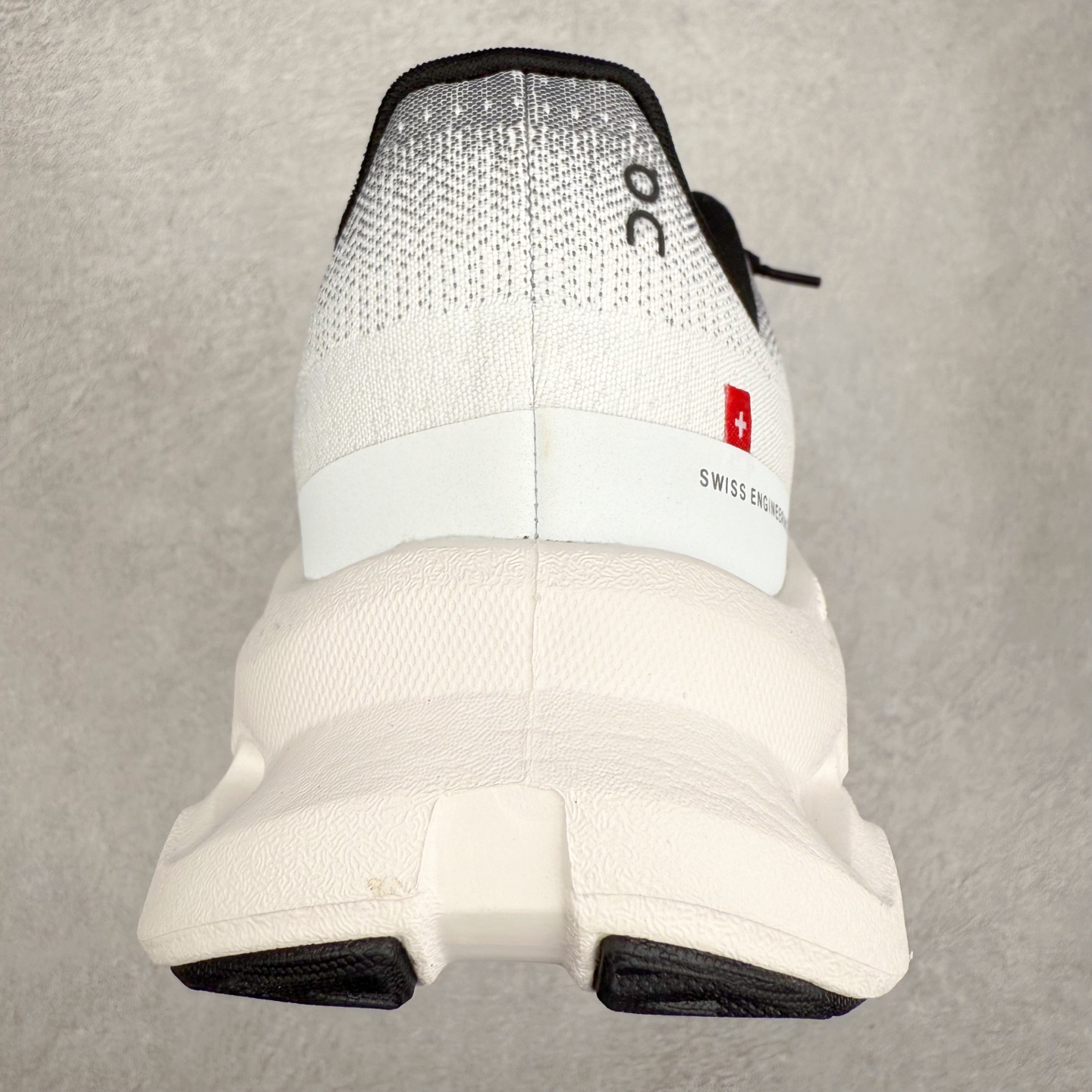 图片[8]-On Cloudtilt 昂跑减震生活休闲鞋 此运动品牌 开创于2010年 缓震着陆、强效回弹、轻柔质感的设计构思始终是ON研制关键 与此同时基于“为全球提供革新性的跑步感受”信念 陆续推出了多款跑鞋及其以专业运动人体跑步工程学为设计关键的功能性跑步服饰设备 让跑者不费力气地畅快畅跑 尺码：36 36.5 37.5 38 38.5 39 40 40.5 41 42 42.5 43 44 44.5 45-选品中心