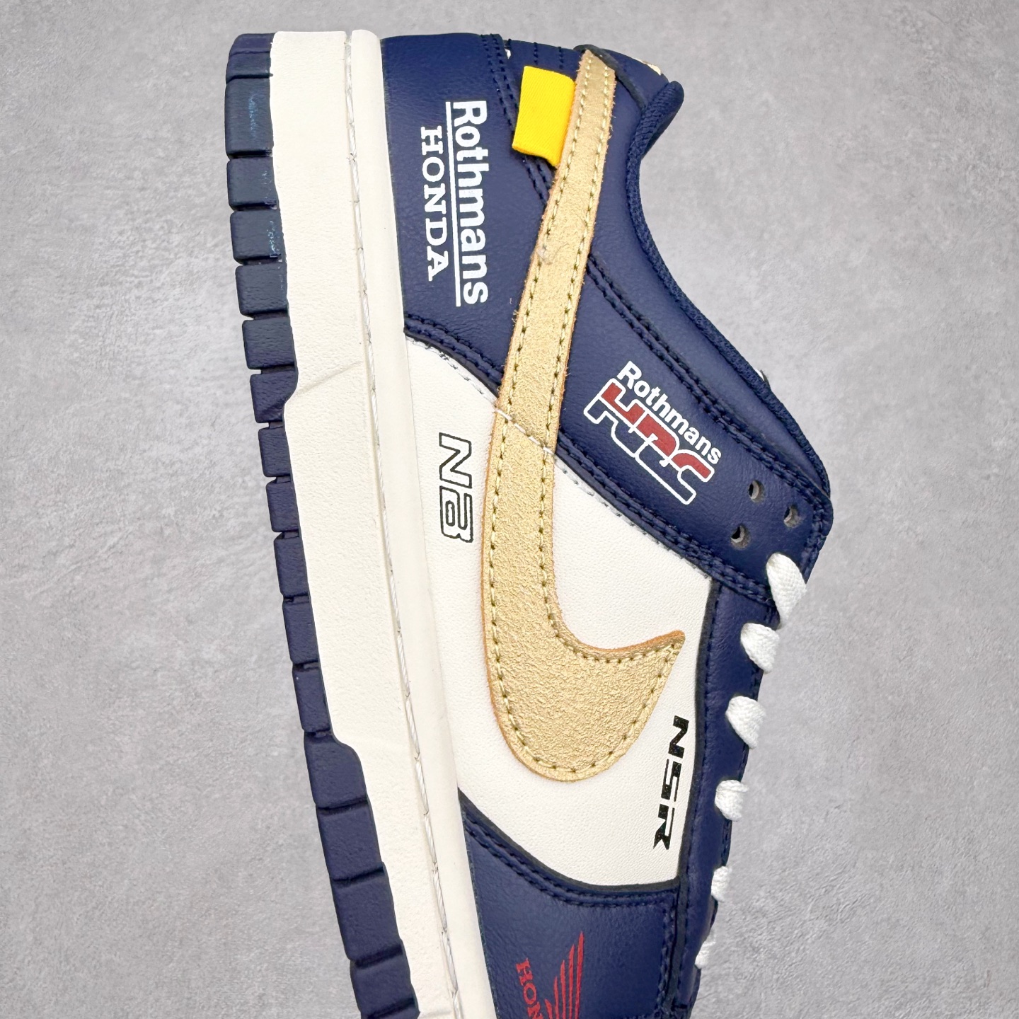 图片[6]-＃纯原福利 NK Dunk Low 定制配色 大厂出品 极力推荐 原装头层材料 独家版型蒸餾加工帶來的是更好的视觉和脚感体验大厂纯原品质出货 清洁度 电绣工艺 皮料切割干净无任何毛边 细节完美 尺码：36 36.5 37.5 38 38.5 39 40 40.5 41 42 42.5 43 44 44.5 45-选品中心