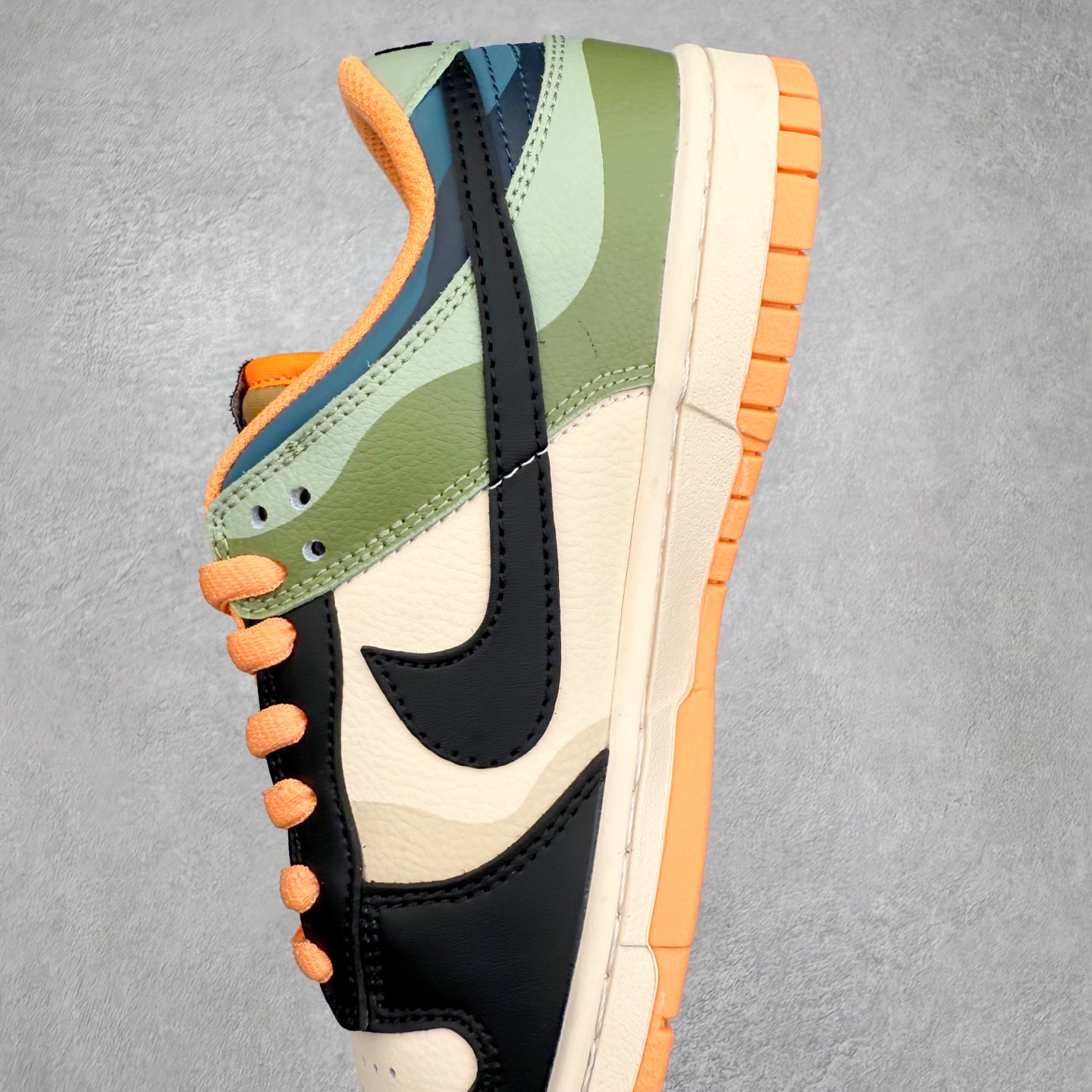 图片[7]-＃纯原福利 NK Dunk Low 定制配色 大厂出品 极力推荐 原装头层材料 独家版型蒸餾加工帶來的是更好的视觉和脚感体验大厂纯原品质出货 清洁度 电绣工艺 皮料切割干净无任何毛边 细节完美 尺码：36 36.5 37.5 38 38.5 39 40 40.5 41 42 42.5 43 44 44.5 45-选品中心