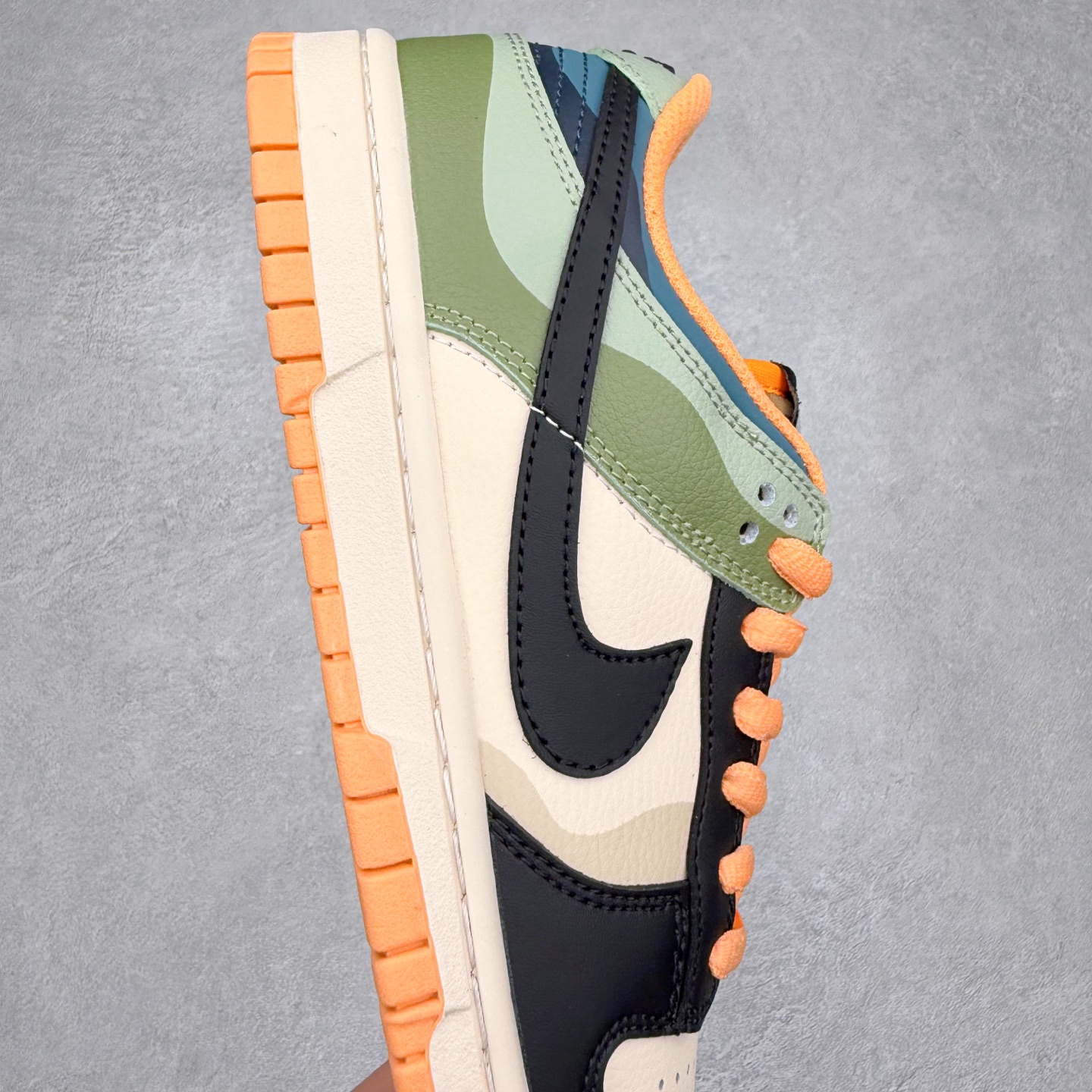 图片[6]-＃纯原福利 NK Dunk Low 定制配色 大厂出品 极力推荐 原装头层材料 独家版型蒸餾加工帶來的是更好的视觉和脚感体验大厂纯原品质出货 清洁度 电绣工艺 皮料切割干净无任何毛边 细节完美 尺码：36 36.5 37.5 38 38.5 39 40 40.5 41 42 42.5 43 44 44.5 45-选品中心