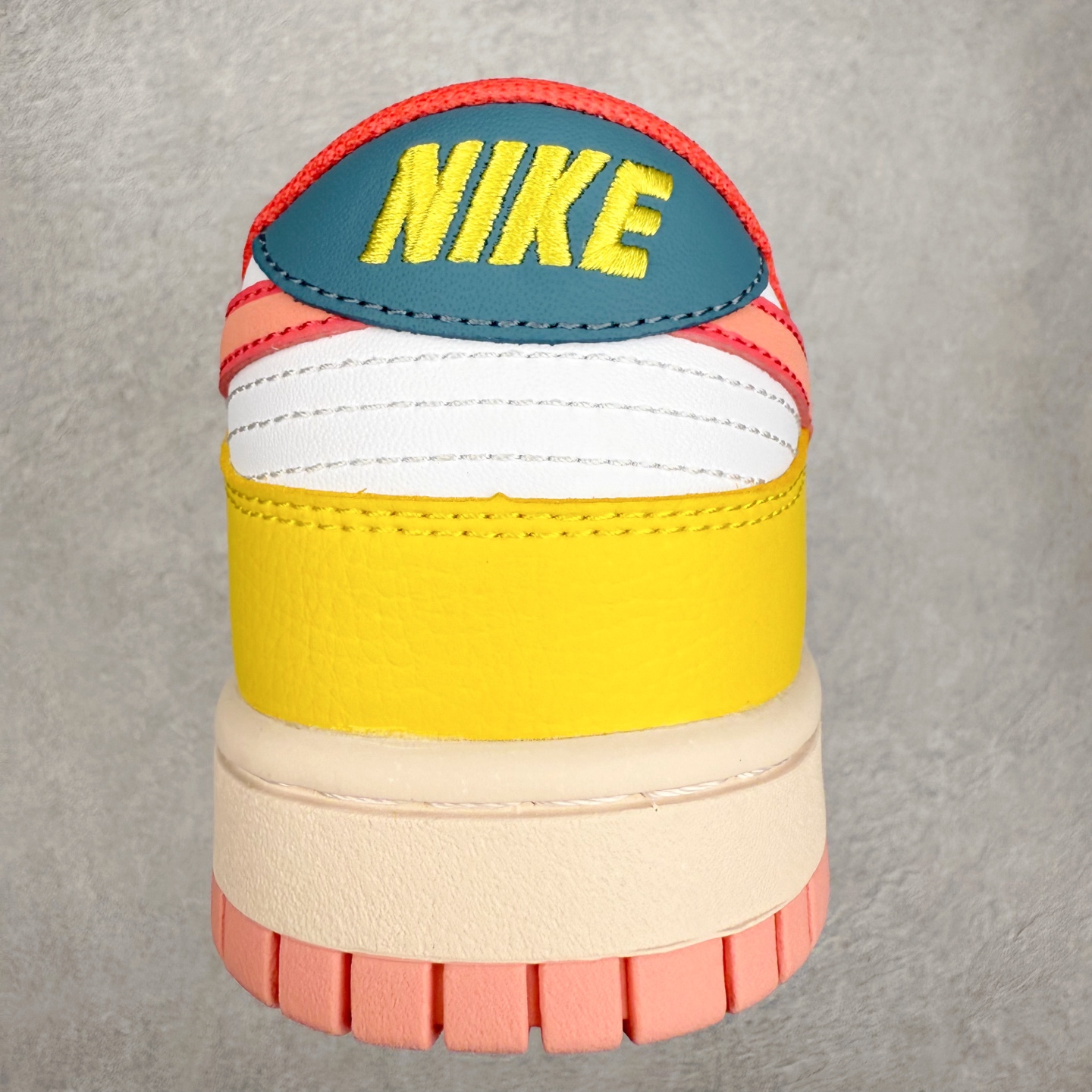 图片[8]-＃纯原福利 NK Dunk Low 定制配色 大厂出品 极力推荐 原装头层材料 独家版型蒸餾加工帶來的是更好的视觉和脚感体验大厂纯原品质出货 清洁度 电绣工艺 皮料切割干净无任何毛边 细节完美 尺码：36 36.5 37.5 38 38.5 39 40 40.5 41 42 42.5 43 44 44.5 45-选品中心