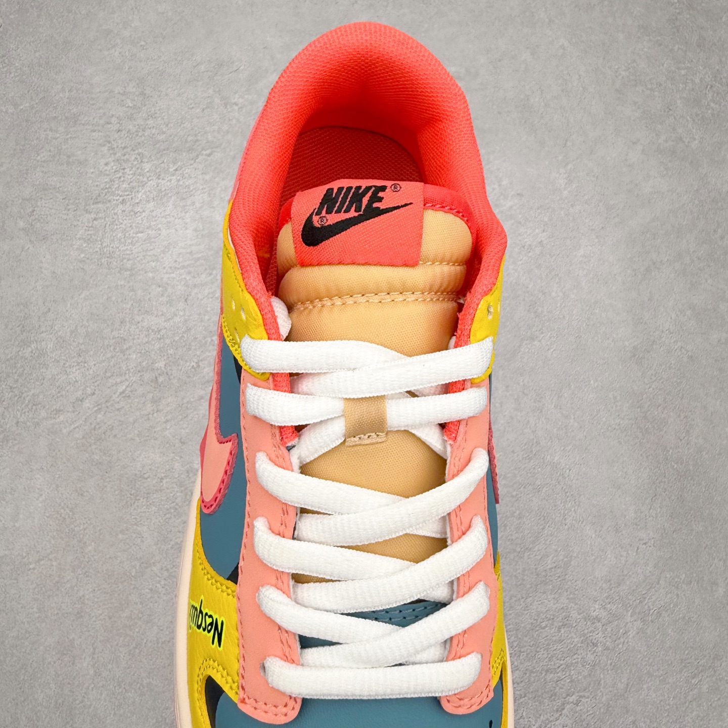 图片[5]-＃纯原福利 NK Dunk Low 定制配色 大厂出品 极力推荐 原装头层材料 独家版型蒸餾加工帶來的是更好的视觉和脚感体验大厂纯原品质出货 清洁度 电绣工艺 皮料切割干净无任何毛边 细节完美 尺码：36 36.5 37.5 38 38.5 39 40 40.5 41 42 42.5 43 44 44.5 45-选品中心