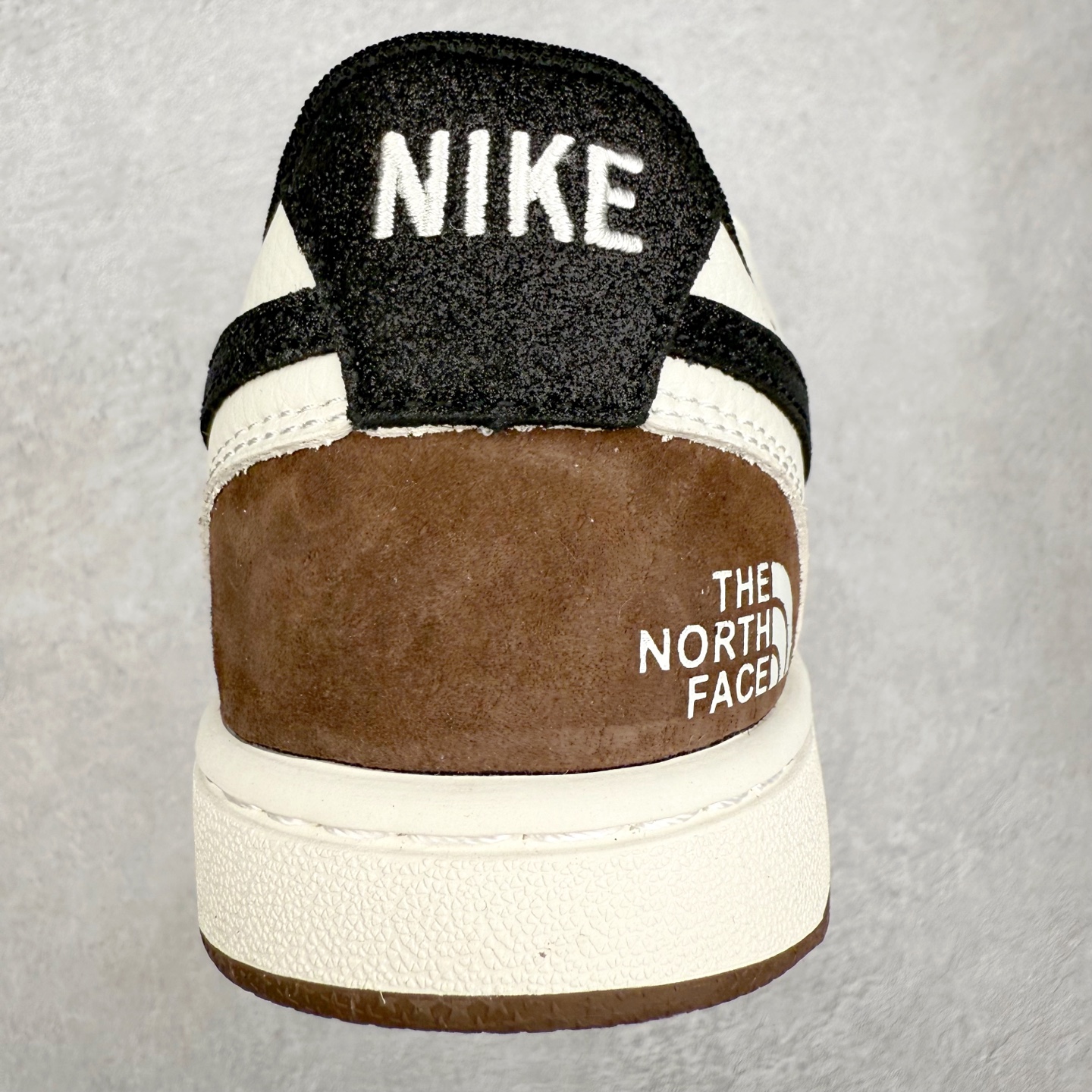 图片[8]-＃福利特价 NK Court Vision 1 Low低帮板鞋运动鞋休闲鞋 折边针车 工艺难度大 原楦头原纸板 原装鞋盒 定制五金配件 内置全掌气垫 原厂鞋底 尺码：36 36.5 37.5 38 38.5 39 40 40.5 41 42 42.5 43 44 44.5 45-选品中心