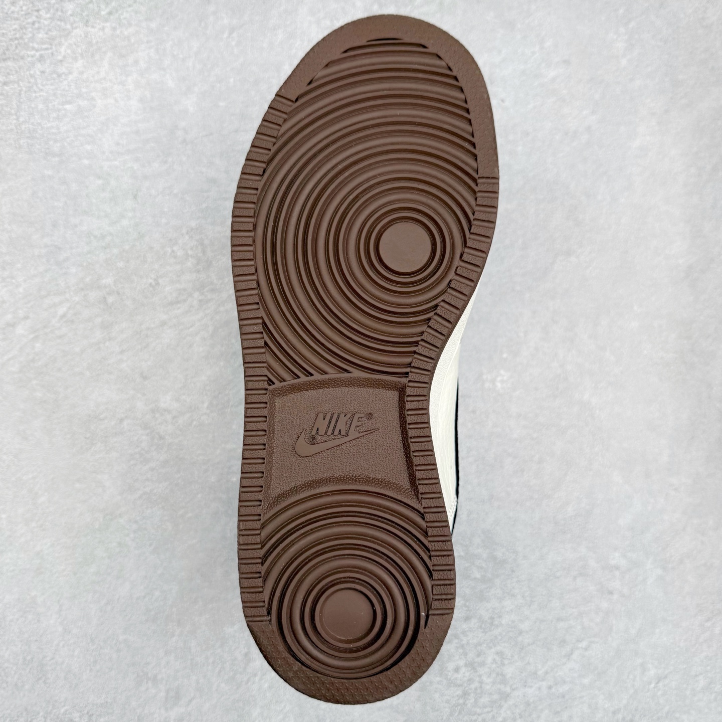 图片[9]-＃福利特价 NK Court Vision 1 Low低帮板鞋运动鞋休闲鞋 折边针车 工艺难度大 原楦头原纸板 原装鞋盒 定制五金配件 内置全掌气垫 原厂鞋底 尺码：36 36.5 37.5 38 38.5 39 40 40.5 41 42 42.5 43 44 44.5 45-选品中心