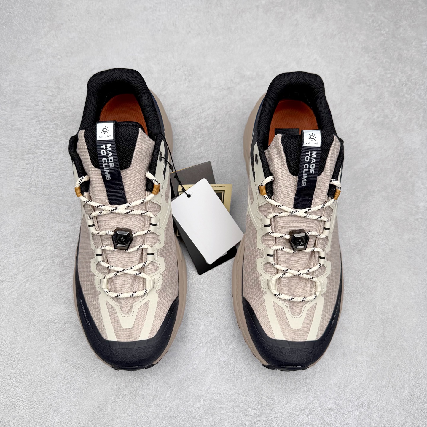 图片[2]-凯乐石 KAILAS 山行2代 GTX 25款舒适缓冲徒步 织物TPU减震防滑透气包裹性轻便低帮超强抓地力越野跑步鞋 KAILAS凯乐石品牌是全球三大全系攀登品牌之一，于2003年创立于中国广州，致力于为有攀登梦想的户外运动员及爱好者，研发制造功能性专业装备，满足他们在极限环境下安全舒适的需求，凯乐石专注于科技面料的开发及专业功能设计，产品线覆盖登山、攀岩、徒步、越野跑山、露营、旅行等多项户外运动，通过运动员的测试反馈，不断进化迭代，产品荣获国内外大奖71座，发明专利21个，更突破性的自主研发攀登器械，打造出中国的攀登硬实力。实拍调校N版已经零色差零失真 百分百还原实物色彩所见即所得 不存在货不对板色差等低级问题 选购参考实物拍摄 不混卖不参货 只用心做好货严格选品 承诺混一赔十 尺码：36 36.5 37.5 38 38.5 39 40 40.5 41 42 42.5 43 44 44.5 45-选品中心
