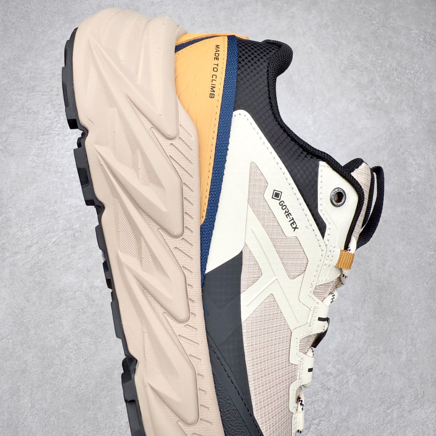 图片[6]-凯乐石 KAILAS 山行2代 GTX 25款舒适缓冲徒步 织物TPU减震防滑透气包裹性轻便低帮超强抓地力越野跑步鞋 KAILAS凯乐石品牌是全球三大全系攀登品牌之一，于2003年创立于中国广州，致力于为有攀登梦想的户外运动员及爱好者，研发制造功能性专业装备，满足他们在极限环境下安全舒适的需求，凯乐石专注于科技面料的开发及专业功能设计，产品线覆盖登山、攀岩、徒步、越野跑山、露营、旅行等多项户外运动，通过运动员的测试反馈，不断进化迭代，产品荣获国内外大奖71座，发明专利21个，更突破性的自主研发攀登器械，打造出中国的攀登硬实力。实拍调校N版已经零色差零失真 百分百还原实物色彩所见即所得 不存在货不对板色差等低级问题 选购参考实物拍摄 不混卖不参货 只用心做好货严格选品 承诺混一赔十 尺码：36 36.5 37.5 38 38.5 39 40 40.5 41 42 42.5 43 44 44.5 45-选品中心