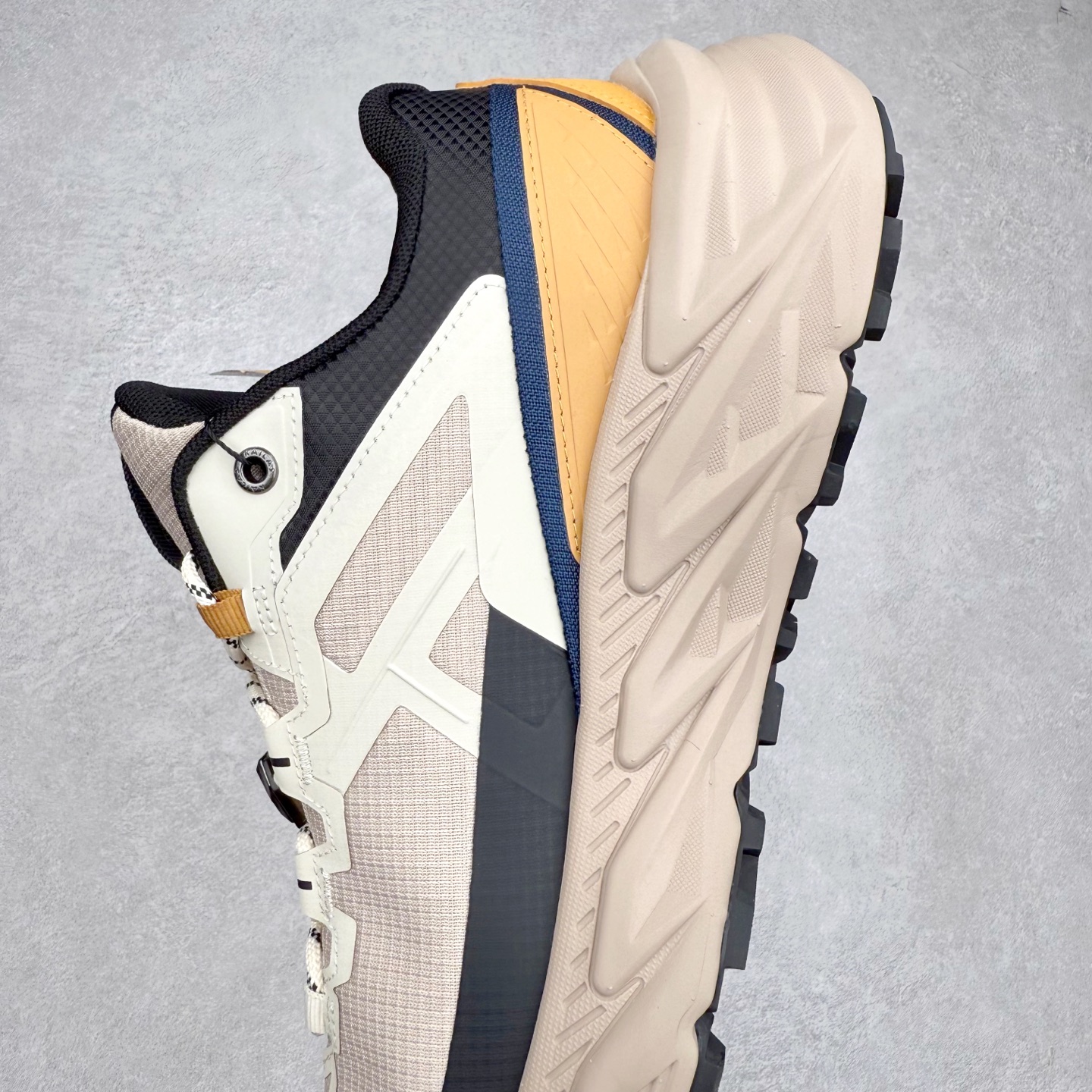 图片[7]-凯乐石 KAILAS 山行2代 GTX 25款舒适缓冲徒步 织物TPU减震防滑透气包裹性轻便低帮超强抓地力越野跑步鞋 KAILAS凯乐石品牌是全球三大全系攀登品牌之一，于2003年创立于中国广州，致力于为有攀登梦想的户外运动员及爱好者，研发制造功能性专业装备，满足他们在极限环境下安全舒适的需求，凯乐石专注于科技面料的开发及专业功能设计，产品线覆盖登山、攀岩、徒步、越野跑山、露营、旅行等多项户外运动，通过运动员的测试反馈，不断进化迭代，产品荣获国内外大奖71座，发明专利21个，更突破性的自主研发攀登器械，打造出中国的攀登硬实力。实拍调校N版已经零色差零失真 百分百还原实物色彩所见即所得 不存在货不对板色差等低级问题 选购参考实物拍摄 不混卖不参货 只用心做好货严格选品 承诺混一赔十 尺码：36 36.5 37.5 38 38.5 39 40 40.5 41 42 42.5 43 44 44.5 45-选品中心