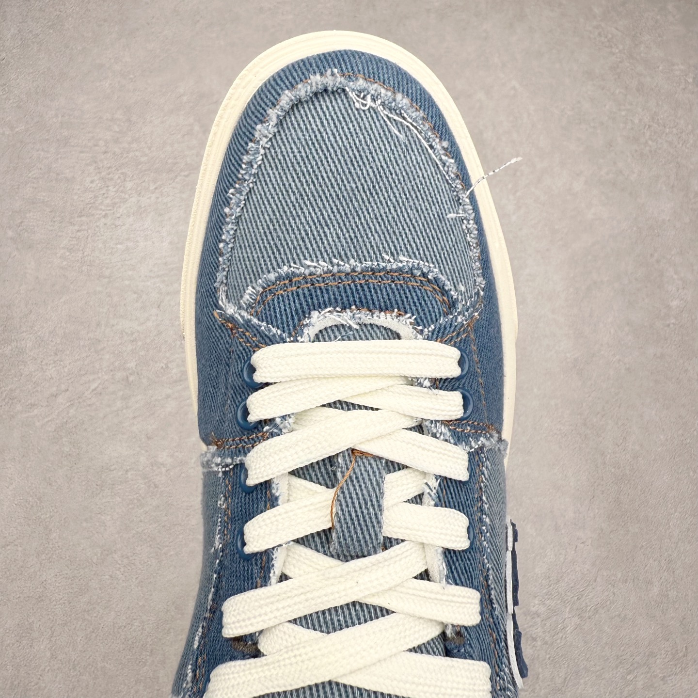 图片[4]-MLB Chunky Liner Basic 复古印花学长鞋系列低帮轻量增高厚底百搭休闲运动慢跑鞋板鞋 Korea韩国联名NY美国榄球纽约洋基队限定 韩国代购专供 全套原楦原纸板原厂数据开发 正确中底拉帮中底网布细节 平台代购专供 左脚内置芯片 韩国代购吊牌标贴 独家一比一RB+MD组合大底 高频后跟小人Logo精准对位立体饱满 正确网布加超迁鞋面 转印中底走线紧密 转印Logo工艺表层防刮不掉色 尺码：35 36 36.5 37.5 38 38.5 39 40 40.5 41 42 42.5 43 44 45-选品中心