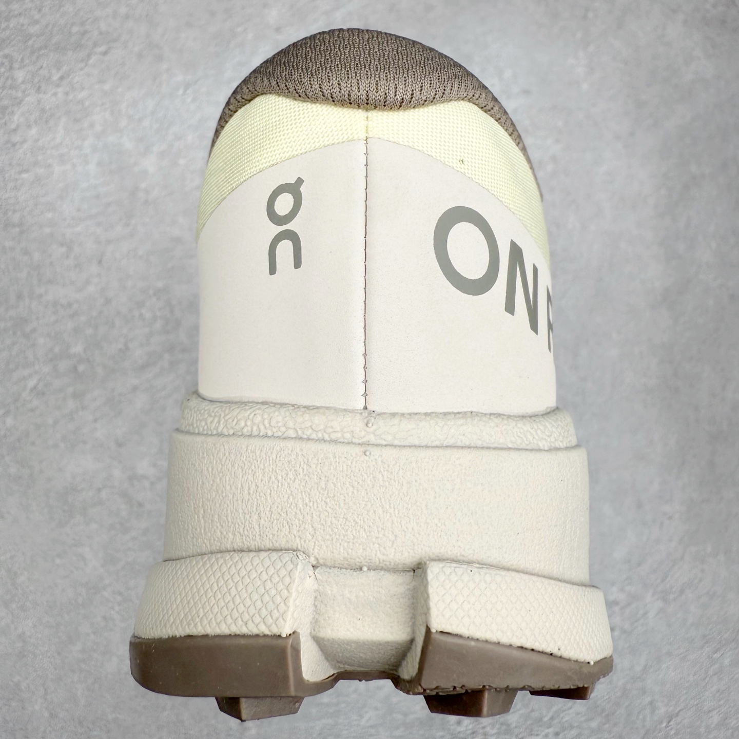 图片[8]-On Cloudtilt 3 昂跑减震生活休闲鞋 此运动品牌 开创于2010年 缓震着陆、强效回弹、轻柔质感的设计构思始终是ON研制关键 与此同时基于“为全球提供革新性的跑步感受”信念 陆续推出了多款跑鞋及其以专业运动人体跑步工程学为设计关键的功能性跑步服饰设备 让跑者不费力气地畅快畅跑 尺码：36 36.5 37.5 38 38.5 39 40 40.5 41 42 42.5 43 44 44.5 45-选品中心