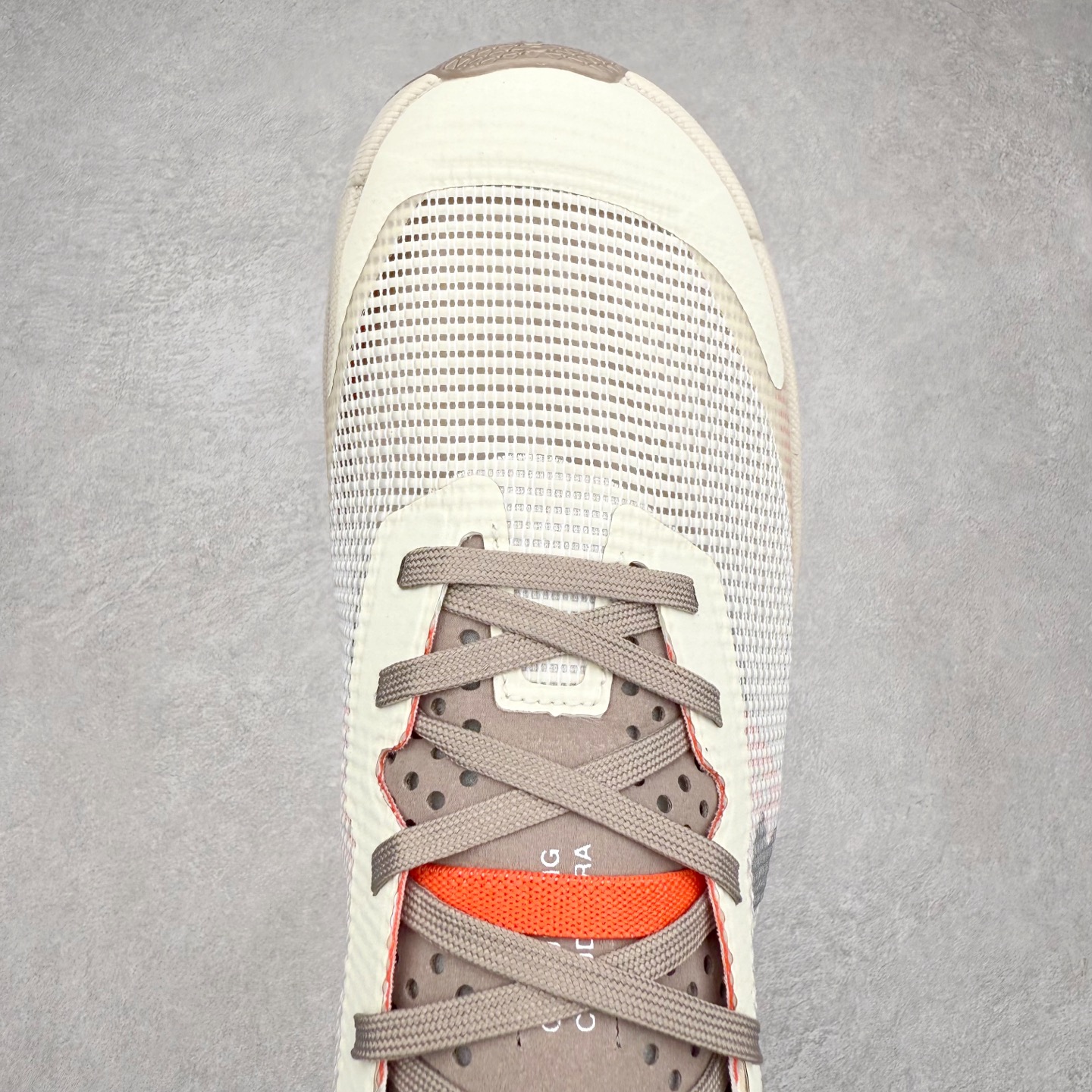 图片[4]-On Cloudtilt 3 昂跑减震生活休闲鞋 此运动品牌 开创于2010年 缓震着陆、强效回弹、轻柔质感的设计构思始终是ON研制关键 与此同时基于“为全球提供革新性的跑步感受”信念 陆续推出了多款跑鞋及其以专业运动人体跑步工程学为设计关键的功能性跑步服饰设备 让跑者不费力气地畅快畅跑 尺码：36 36.5 37.5 38 38.5 39 40 40.5 41 42 42.5 43 44 44.5 45-选品中心