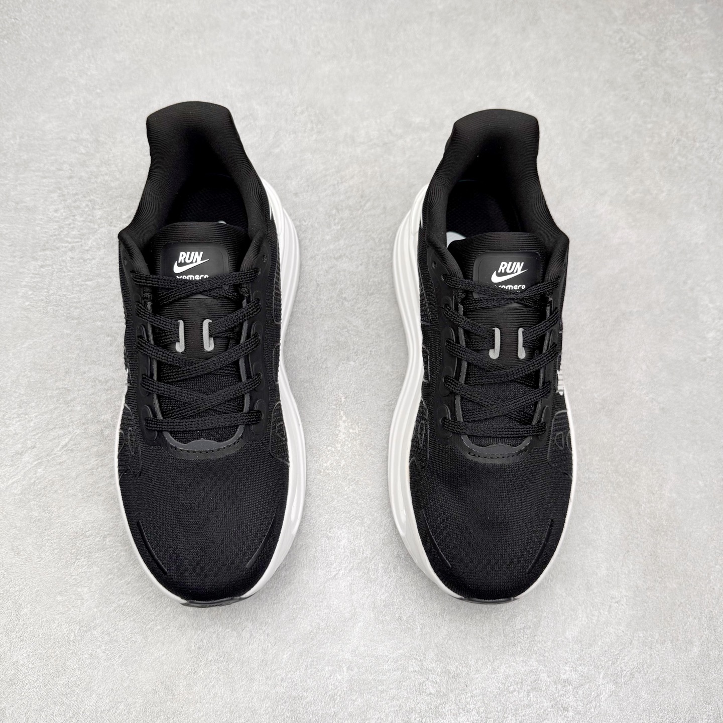 图片[2]-NK Vomero Premium 时尚舒适 网布防滑耐磨 低帮跑步鞋 HQ2050-302 实拍调校N版已经零色差零失真 百分百还原实物色彩所见即所得 不存在货不对板色差等低级问题 选购参考实物拍摄 不混卖不参货 只用心做好货严格选品 承诺混一赔十 尺码：36 36.5 37.5 38 38.5 39 40 40.5 41 42 42.5 43 44 44.5 45-选品中心