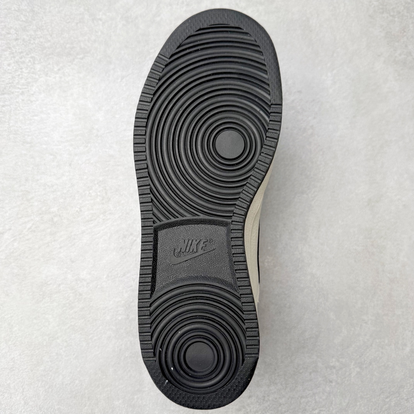 图片[9]-＃福利特价 NK Court Vision 1 Low低帮板鞋运动鞋休闲鞋 折边针车 工艺难度大 原楦头原纸板 原装鞋盒 定制五金配件 内置全掌气垫 原厂鞋底 尺码：36 36.5 37.5 38 38.5 39 40 40.5 41 42 42.5 43 44 44.5 45-选品中心