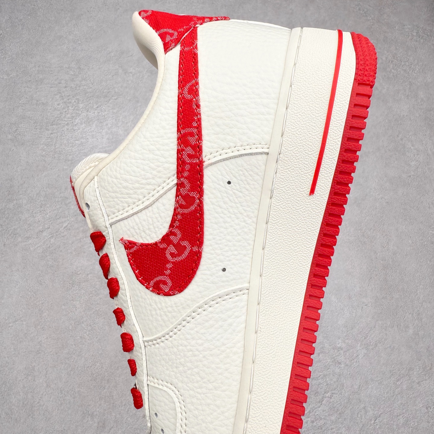 图片[7]-NK Air Force 1´07 Low 空军一号低帮百搭休闲运动板鞋 SC0601-570 柔软、弹性十足的缓震性能和出色的中底设计 横跨复古与现代的外型结合 造就出风靡全球 三十多年的Force 1 直到今天还深受青睐 实拍调校N版已经零色差零失真 百分百还原实物色彩所见即所得 不存在货不对板色差等低级问题 选购参考实物拍摄 不混卖不参货 只用心做好货严格选品 承诺混一赔十 尺码：36 36.5 37.5 38 38.5 39 40 40.5 41 42 42.5 43 44 44.5 45-选品中心