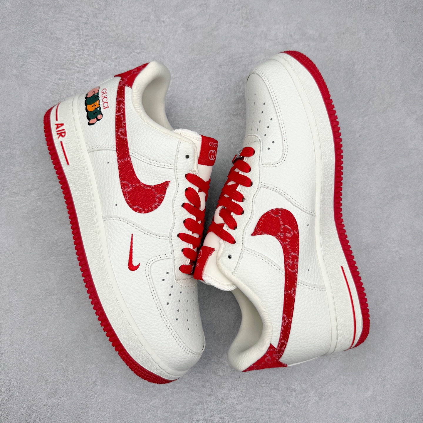 图片[3]-NK Air Force 1´07 Low 空军一号低帮百搭休闲运动板鞋 SC0601-570 柔软、弹性十足的缓震性能和出色的中底设计 横跨复古与现代的外型结合 造就出风靡全球 三十多年的Force 1 直到今天还深受青睐 实拍调校N版已经零色差零失真 百分百还原实物色彩所见即所得 不存在货不对板色差等低级问题 选购参考实物拍摄 不混卖不参货 只用心做好货严格选品 承诺混一赔十 尺码：36 36.5 37.5 38 38.5 39 40 40.5 41 42 42.5 43 44 44.5 45-选品中心